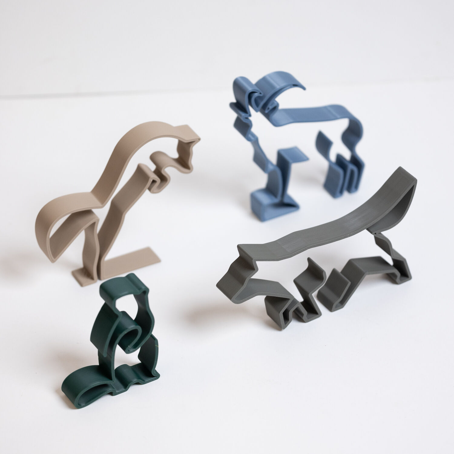 Mountain Animals Wall Decor – Minimalist 3D Printed Silhouettes – Marmot, Wolf, Chamois, Fox – Nature Chalet Wall Art