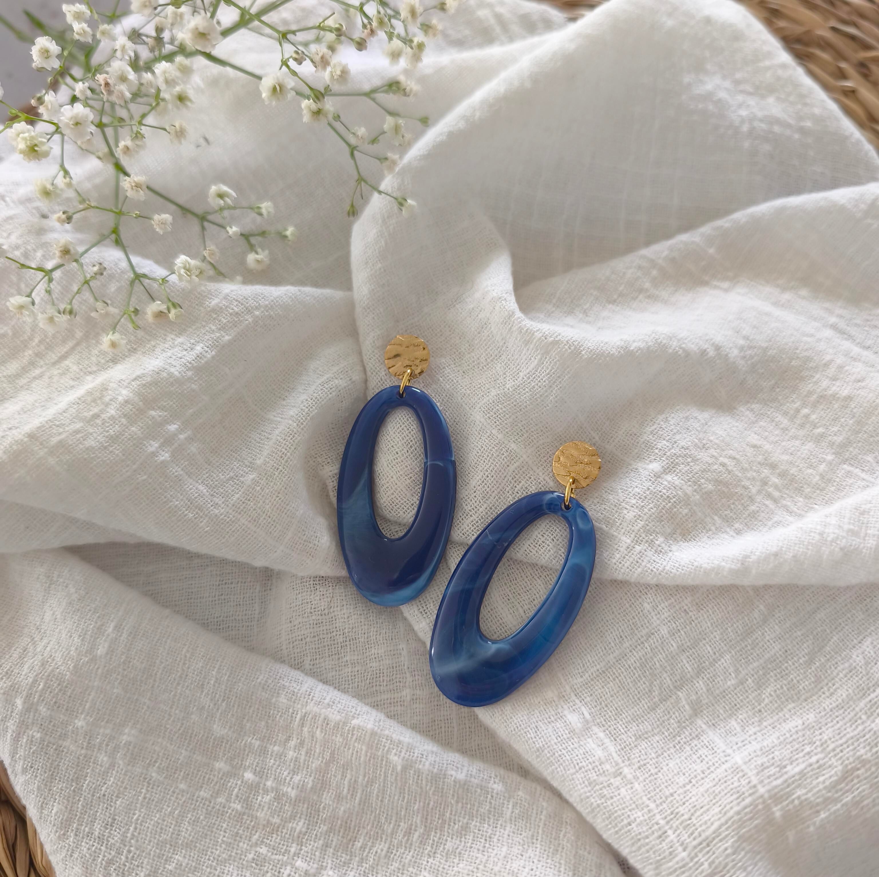 Boucles d'oreilles acrylique Léa bleu marine