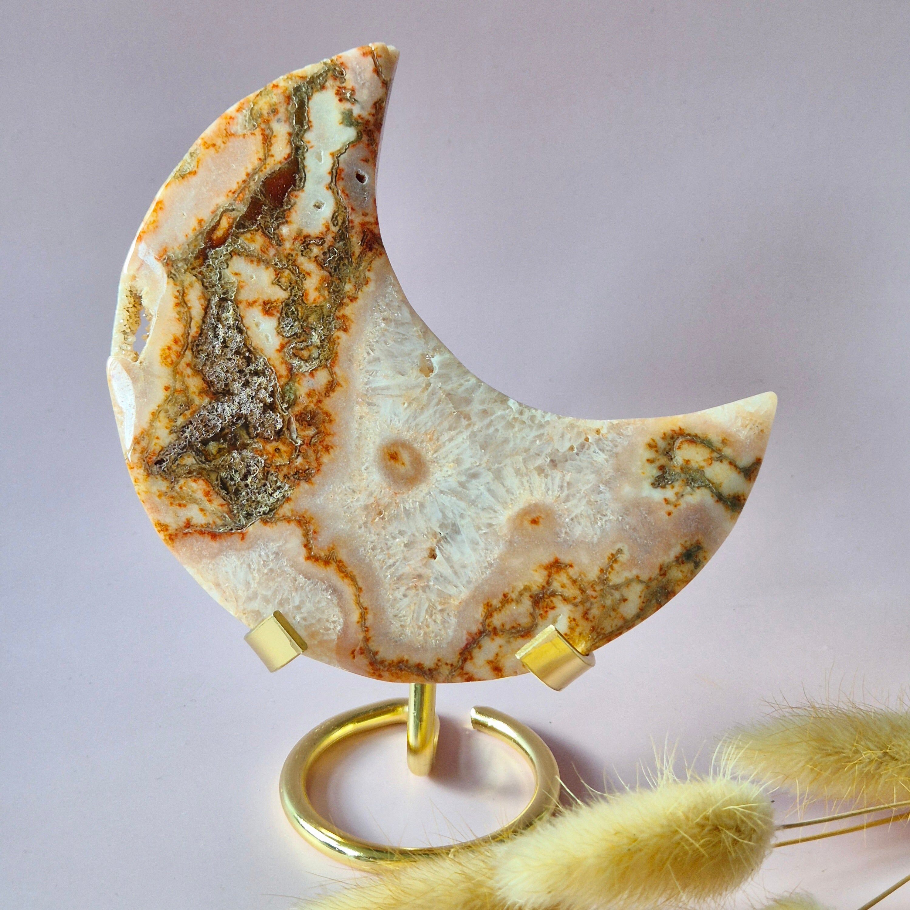 Druzy-Rotmoosachat-Mond auf Ständer – 190 g Edelstein-Statement-Piece