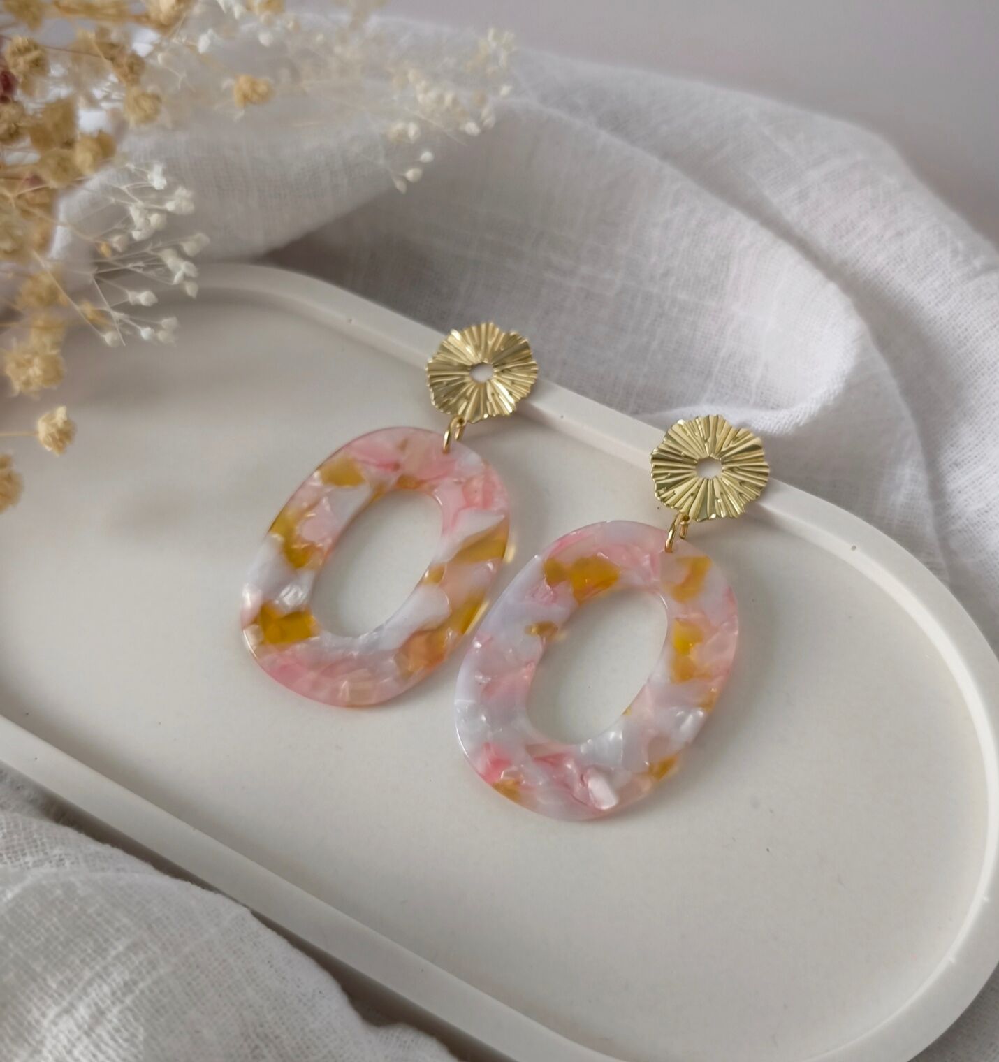 Boucles d'oreilles ovale acrylique marbré jaune/rose