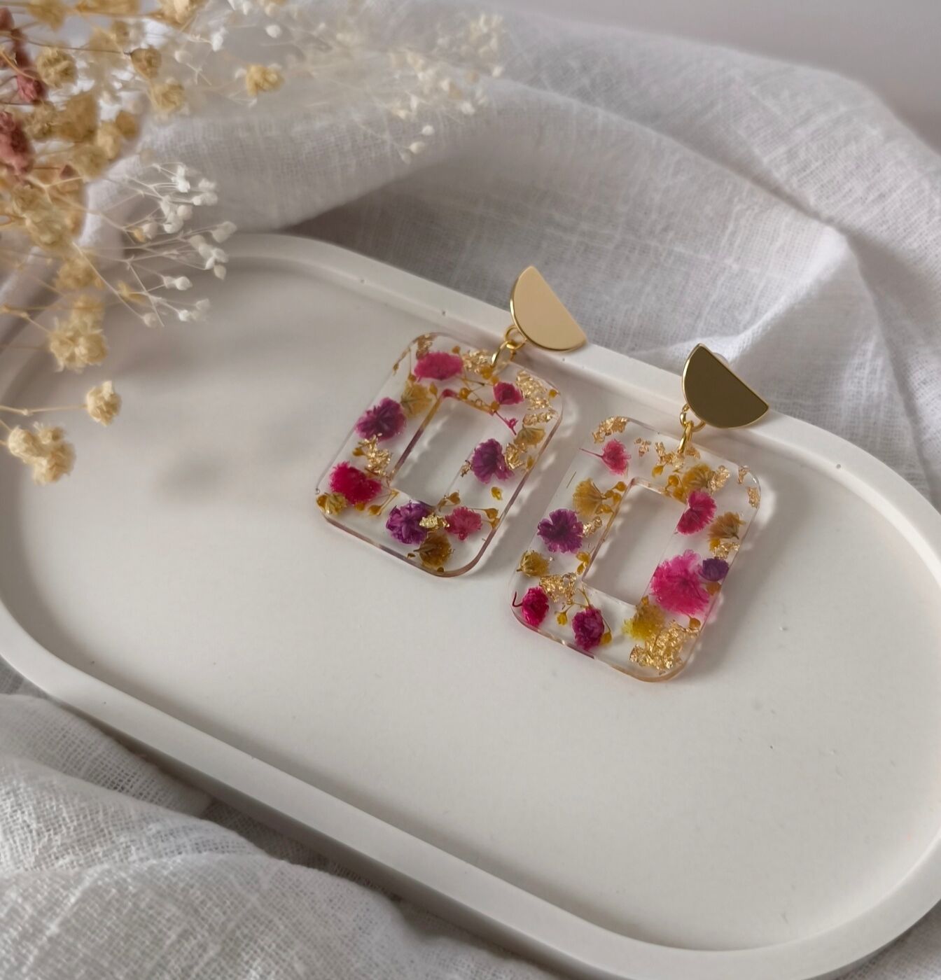 Boucles d'oreilles résine et fleurs séchées
