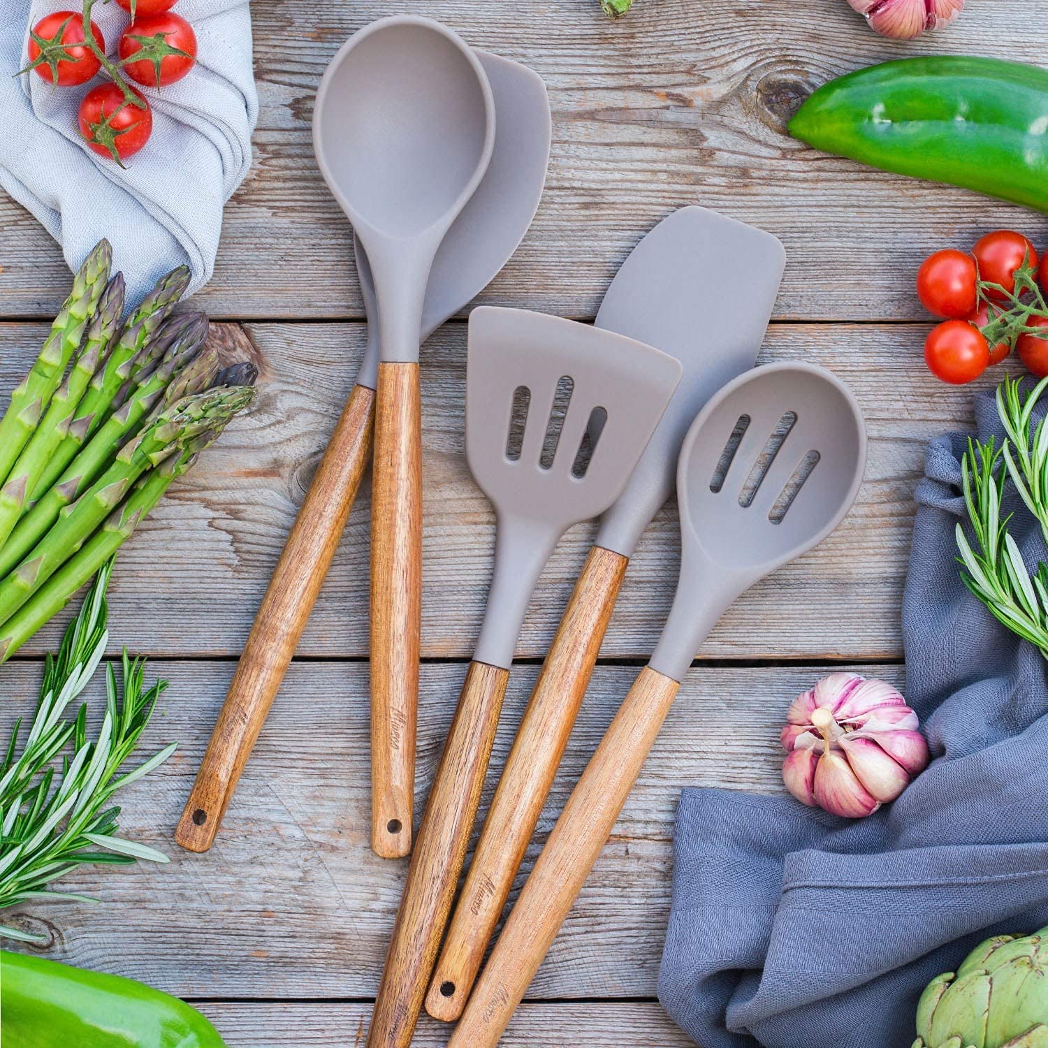 Non-Stick Silicone & Acacia Wood Kitchen Utensil Set – Cookware Tools – Heat Resistant – 5 Pcs