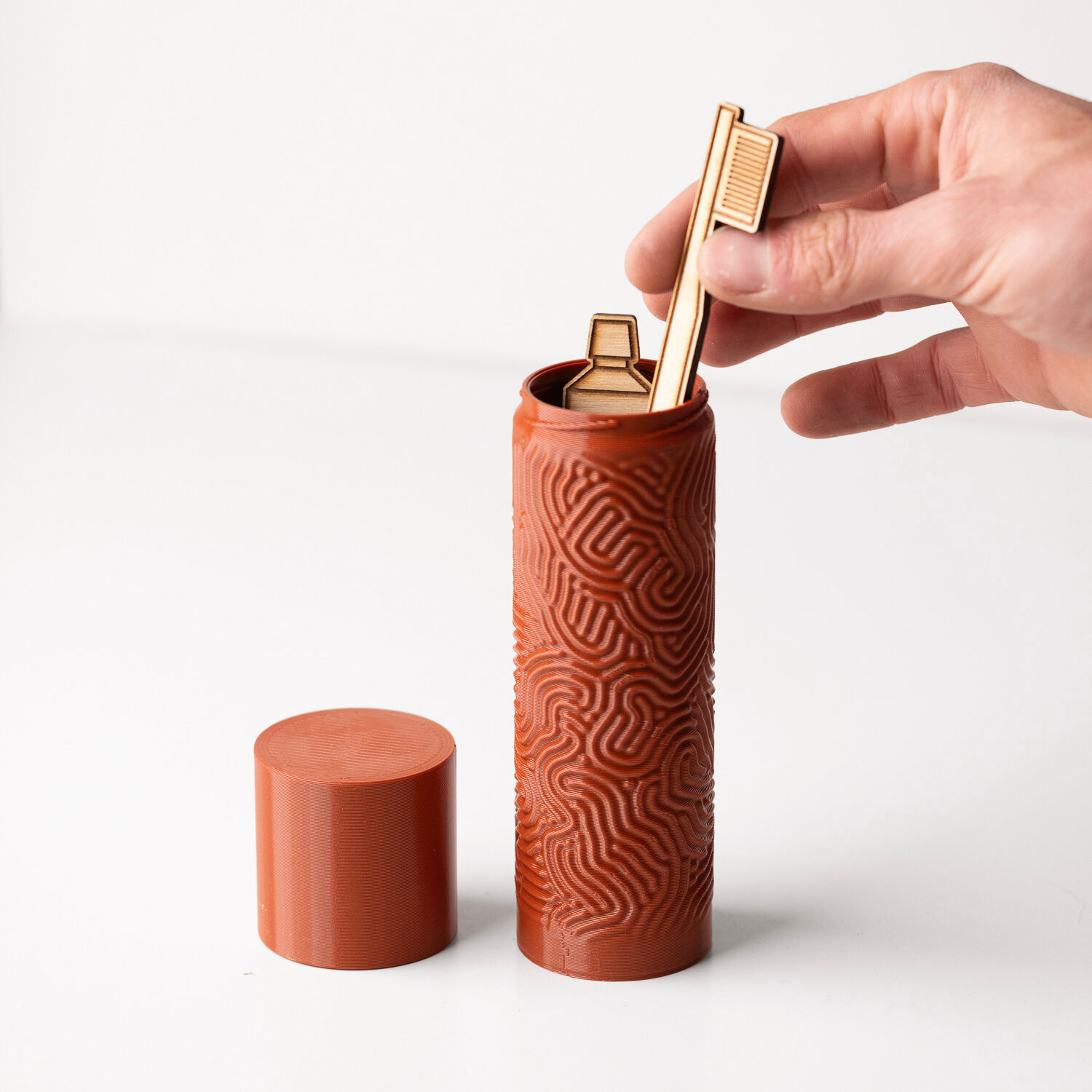 Carrying cases for toothbrushes/pens - Natural colors
