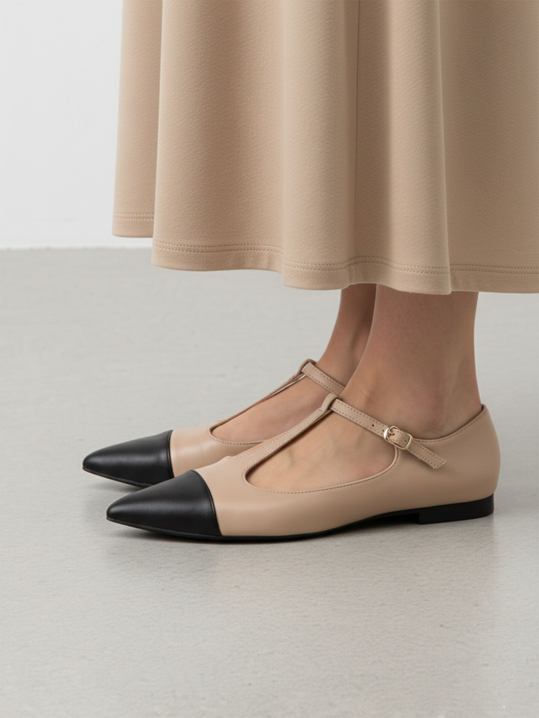 CEREZA | Women's Two-Tone T-Strap Ballet Flats