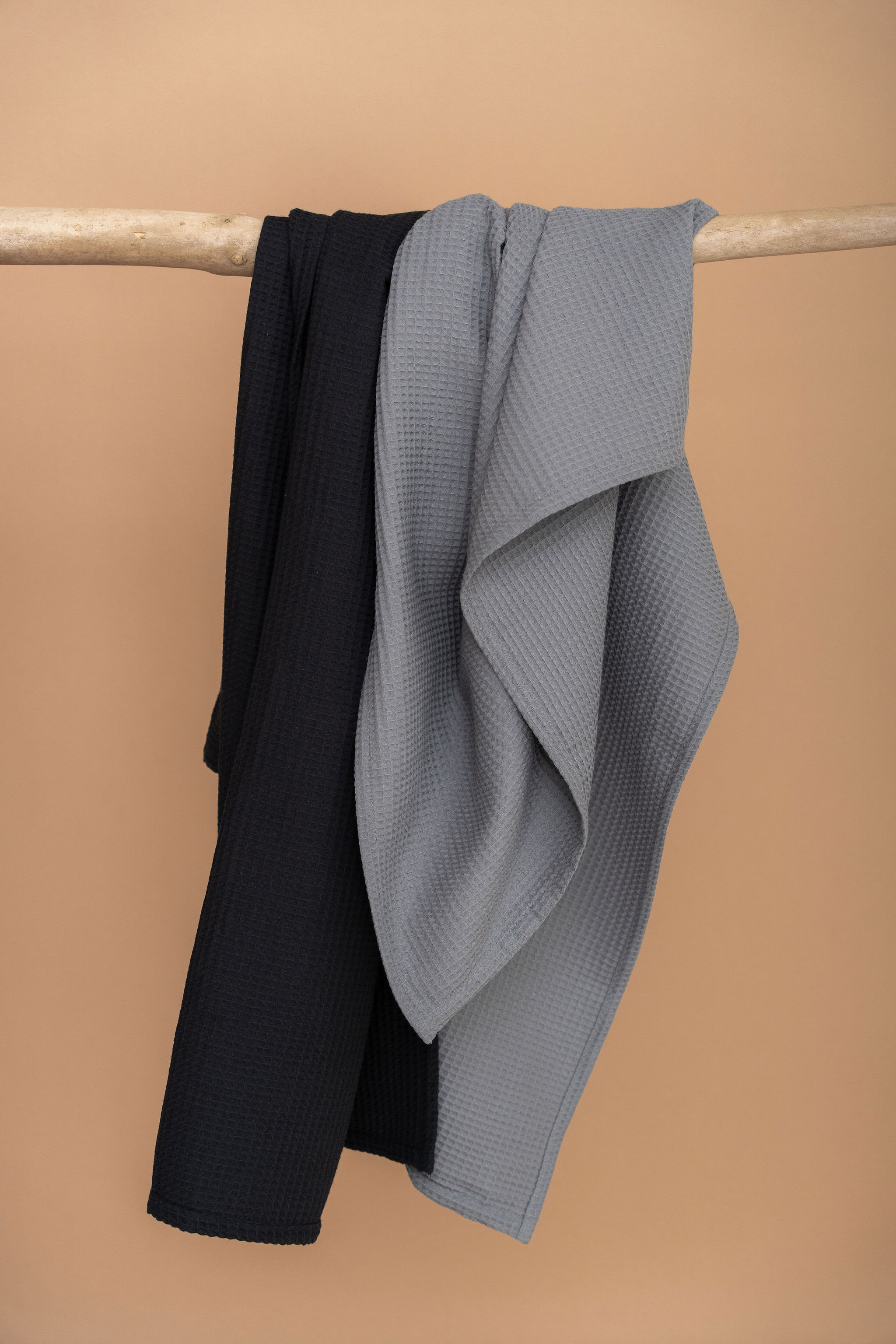 Black cotton big bath towel - very absorbent and quick dry 140x80cm waffle towel