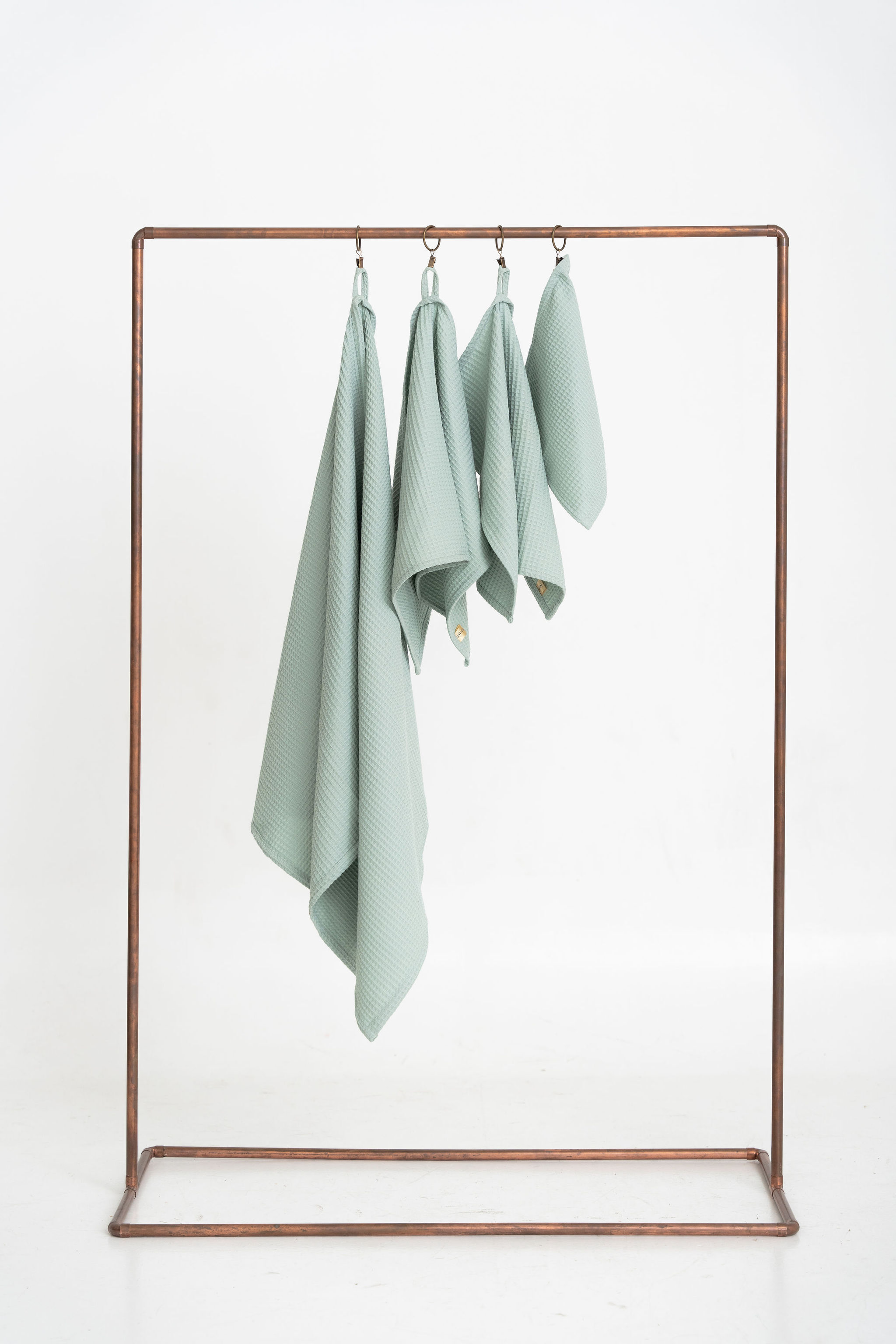 Sage green bath waffle towel - good absorbent and quick dray, 140x80cm cotton towel