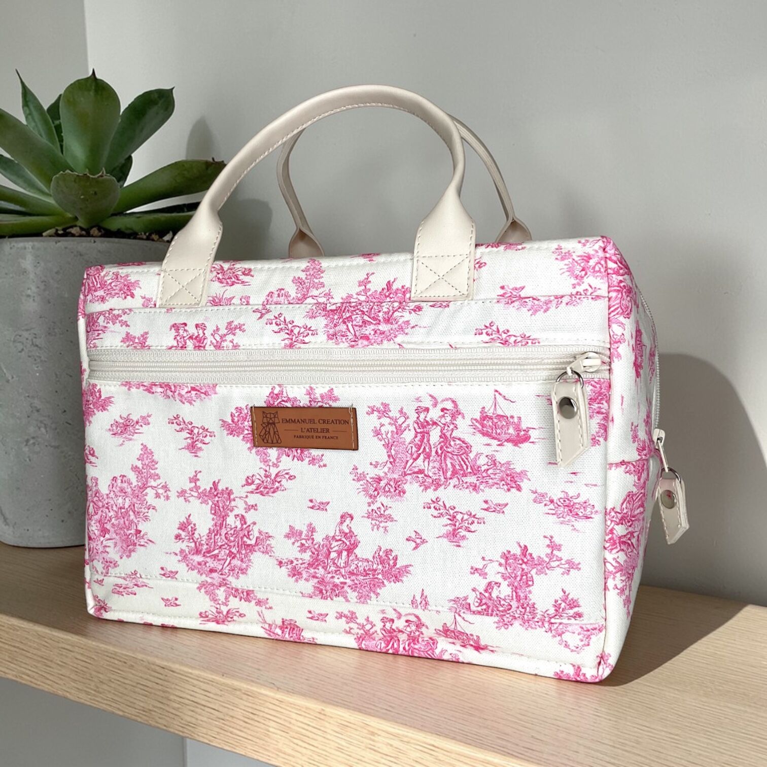 Vanity, "Antoinette" pink