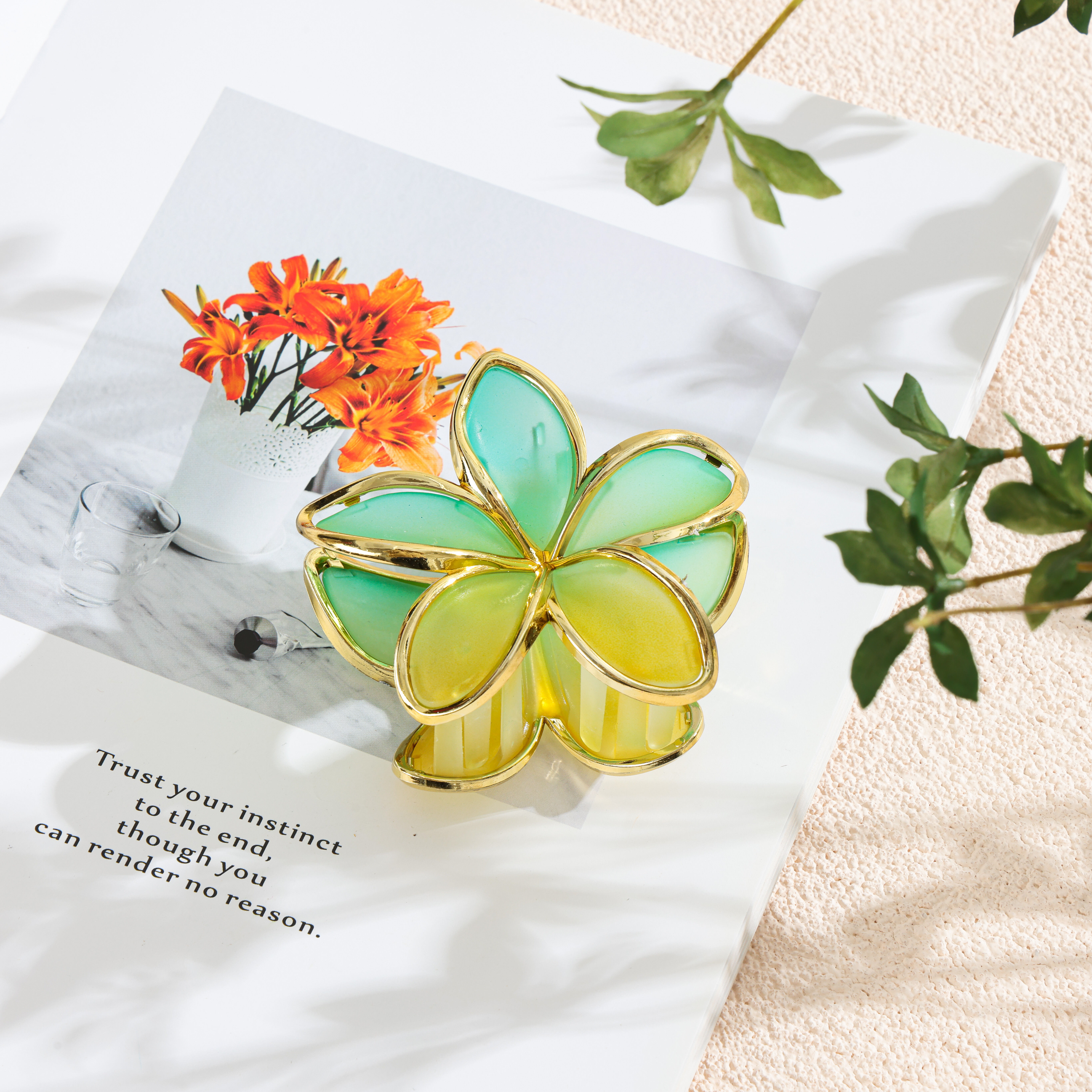 Léa Flower Hair Clip - ⌀8 cm