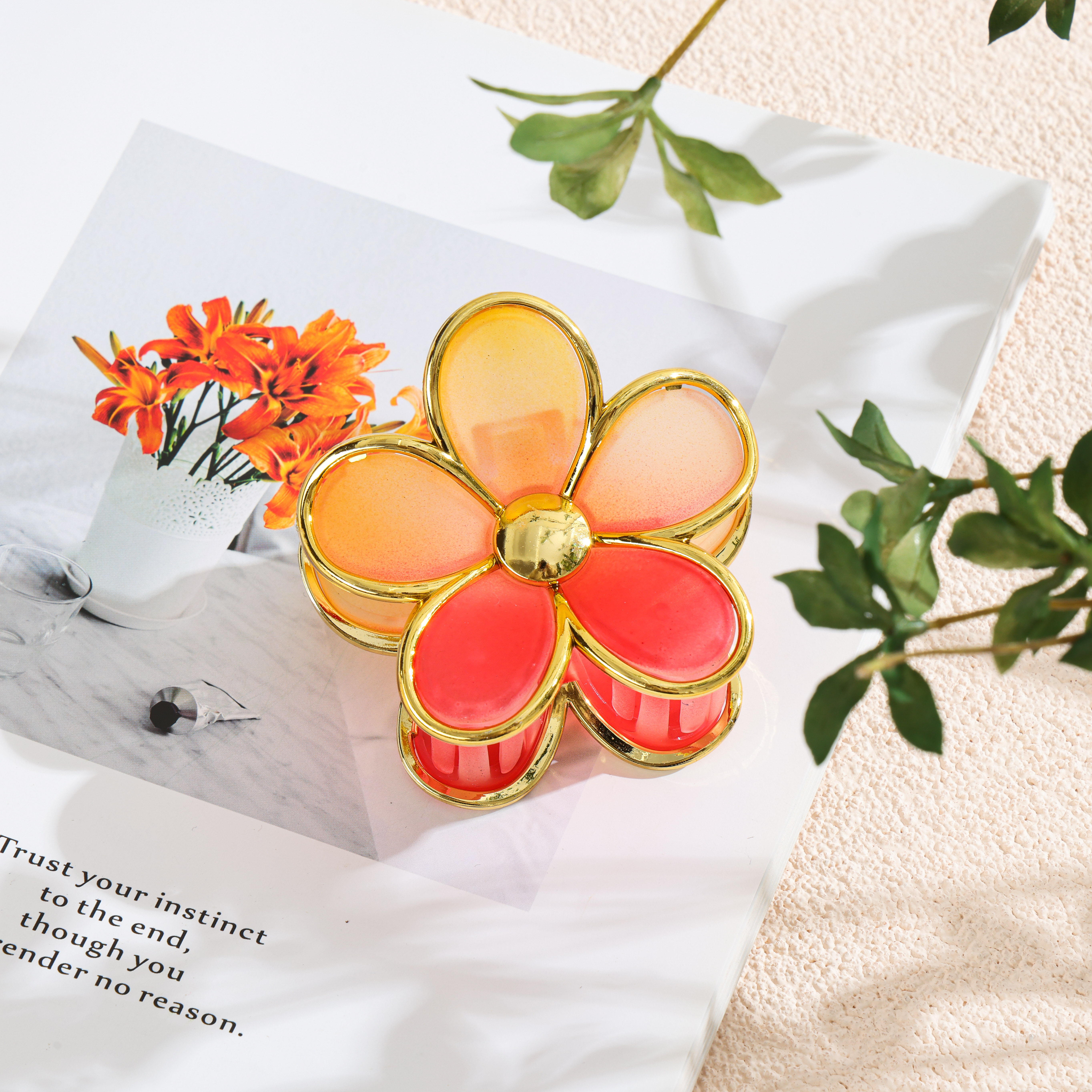 Alba Flower Hair Clip - ⌀8 cm