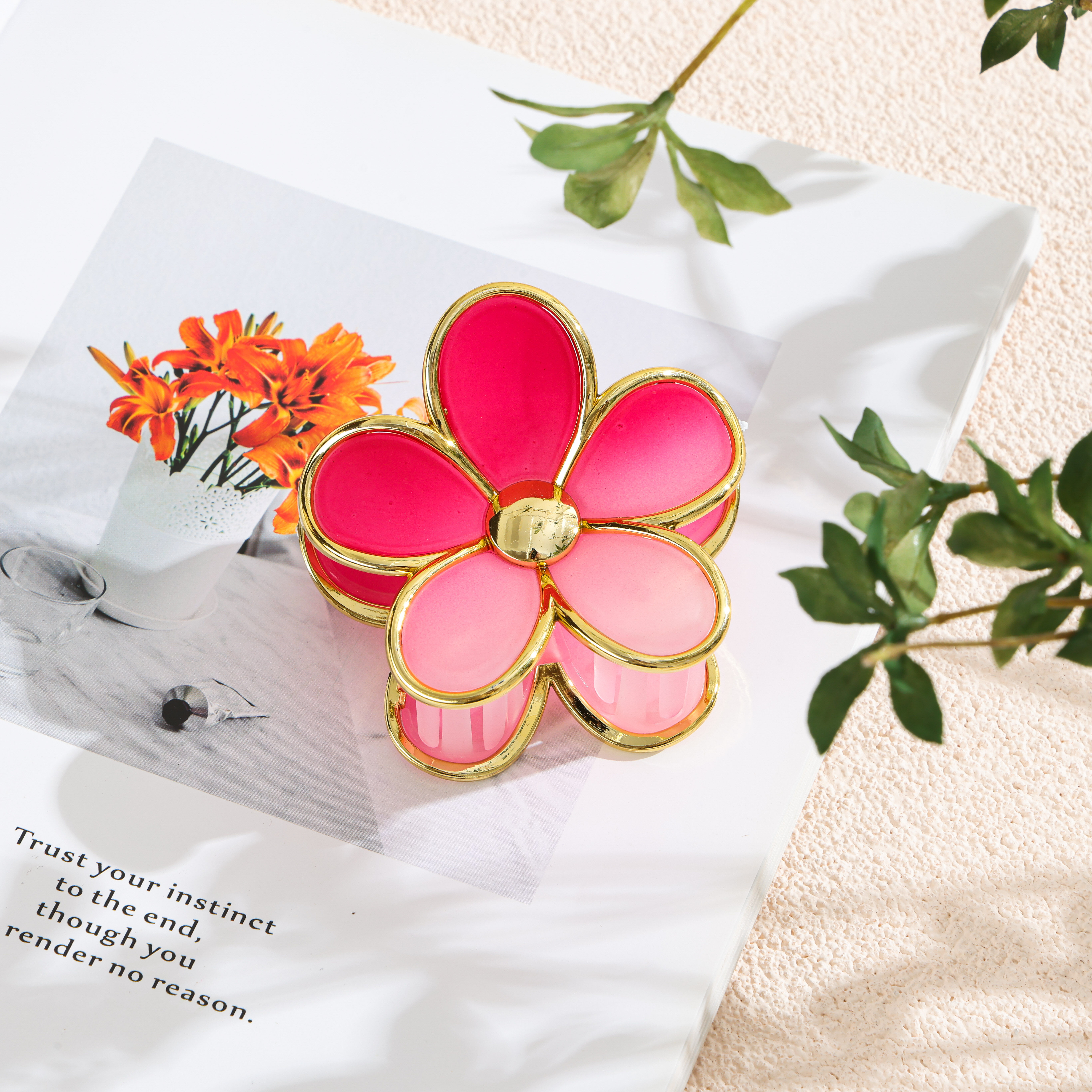 Iris Flower Hair Clip - ⌀8 cm