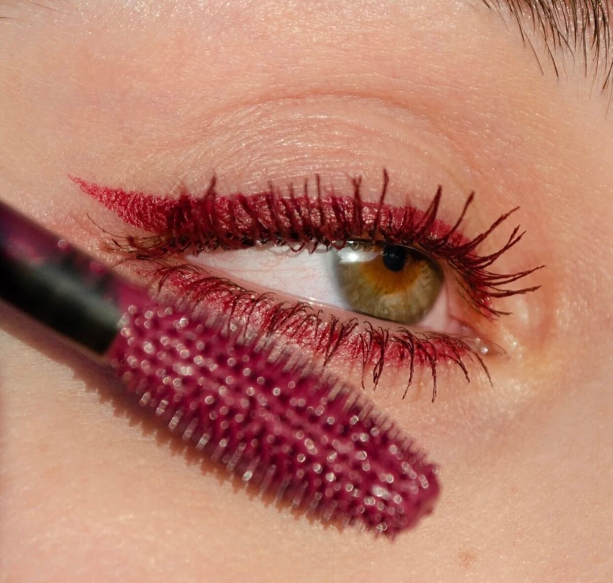 Mascara Rouge Bordeau