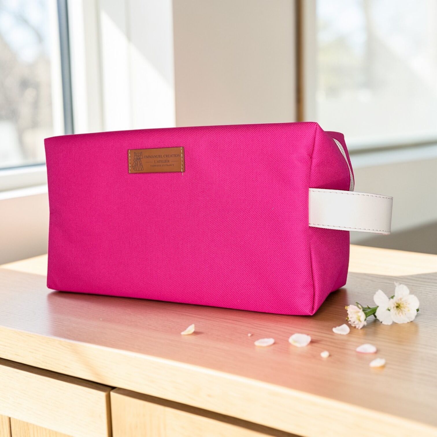 Travel pouch M, "Brooklyn" fuchsia