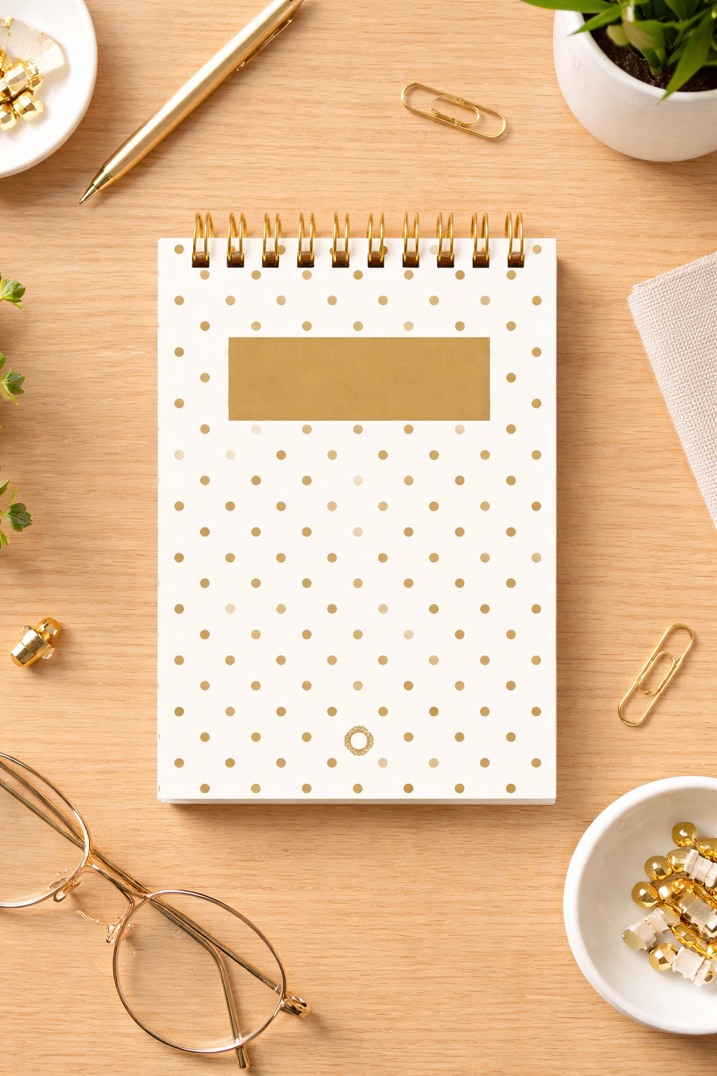 A6 spiral notebook – Ochre polka dot laid paper, dark gold spiral binding – 80g ivory paper (150 pages)