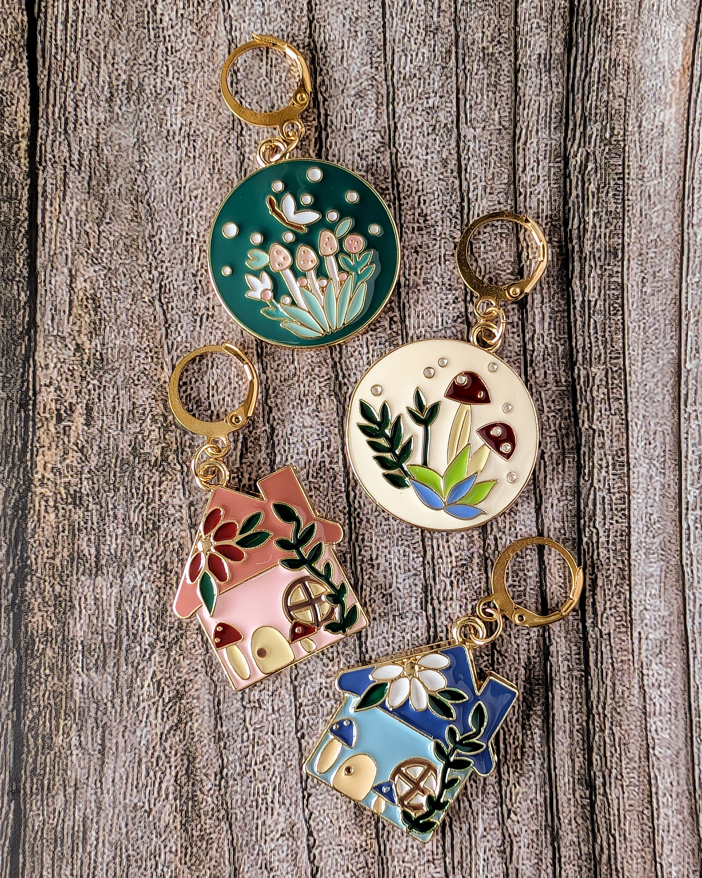 In the undergrowth - Removable marker rings