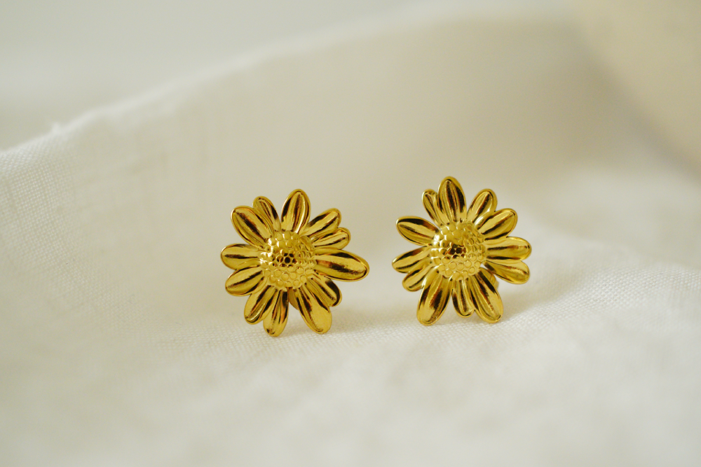 Boucles d’oreilles Soléa fleur dorée