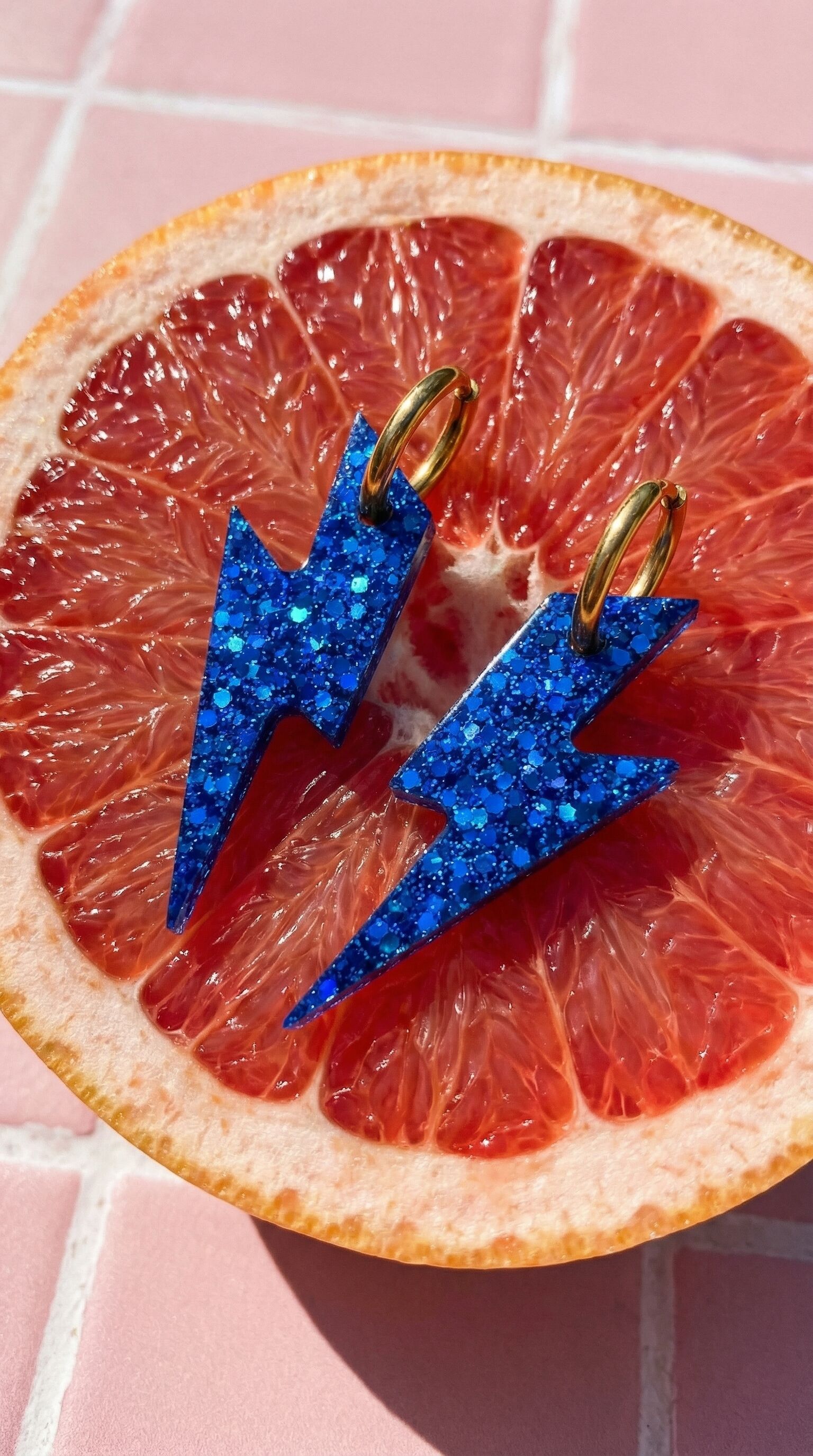 Boucles d'Oreilles Créoles Eclairs Bleu Electrique