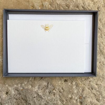 Correspondence cards illustrated "bee"