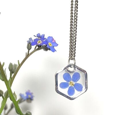 Collier fleur séchée Myosotis résine, pendentif hexagone argenté