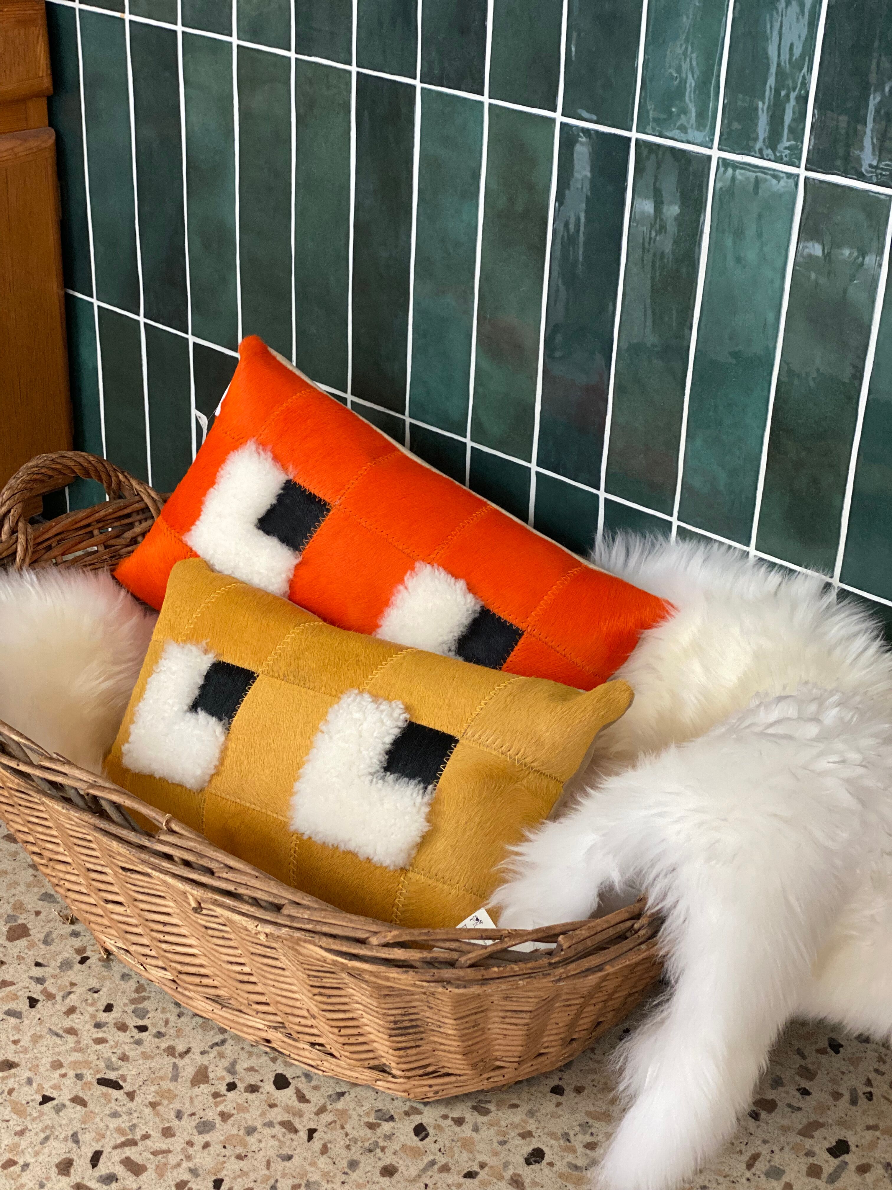 PIXEL CUSHION