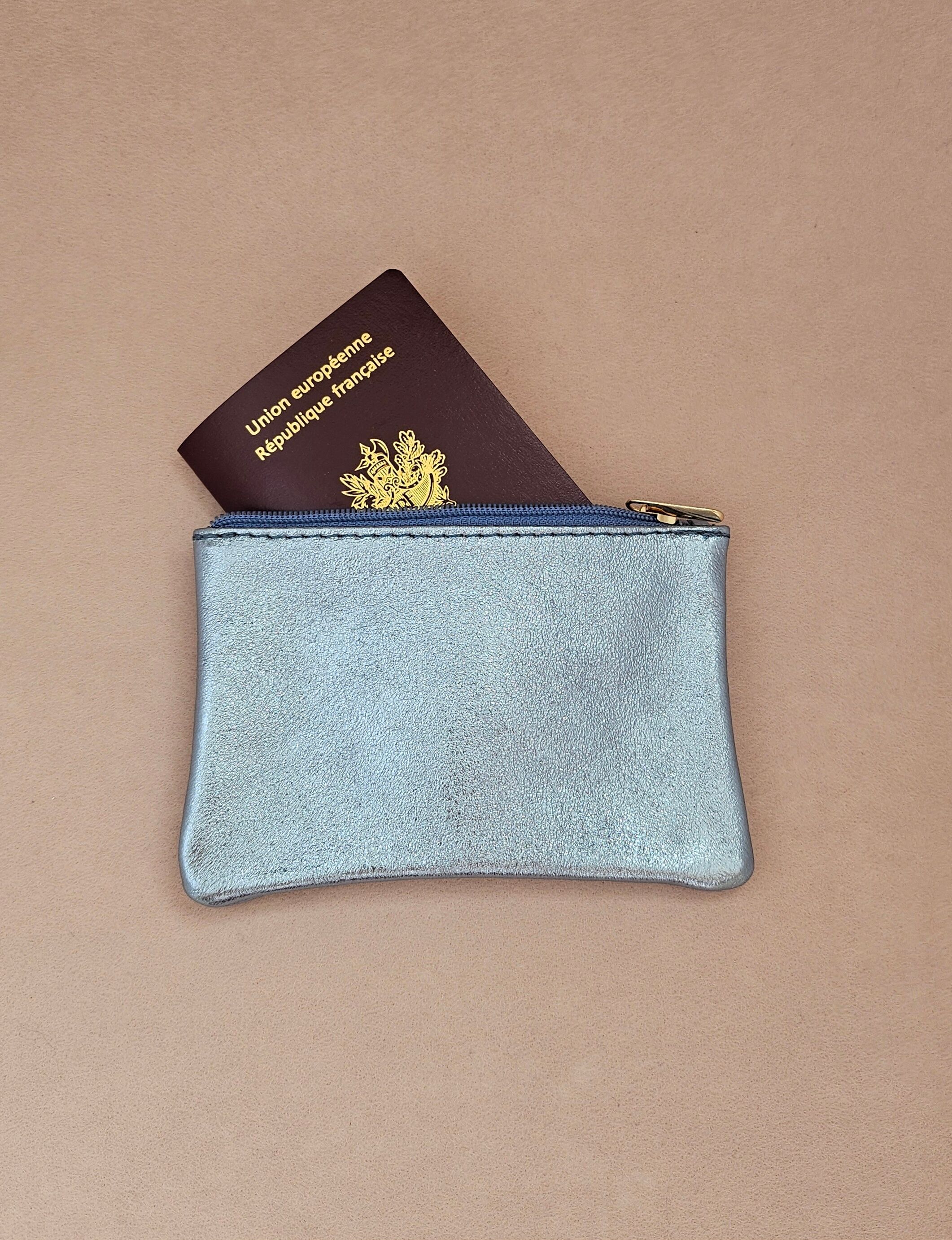 Leather pouch - S