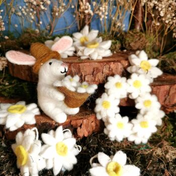 Mini guirlande florale en feutre à suspendre à la main - Décoration de Pâques Marguerite 3