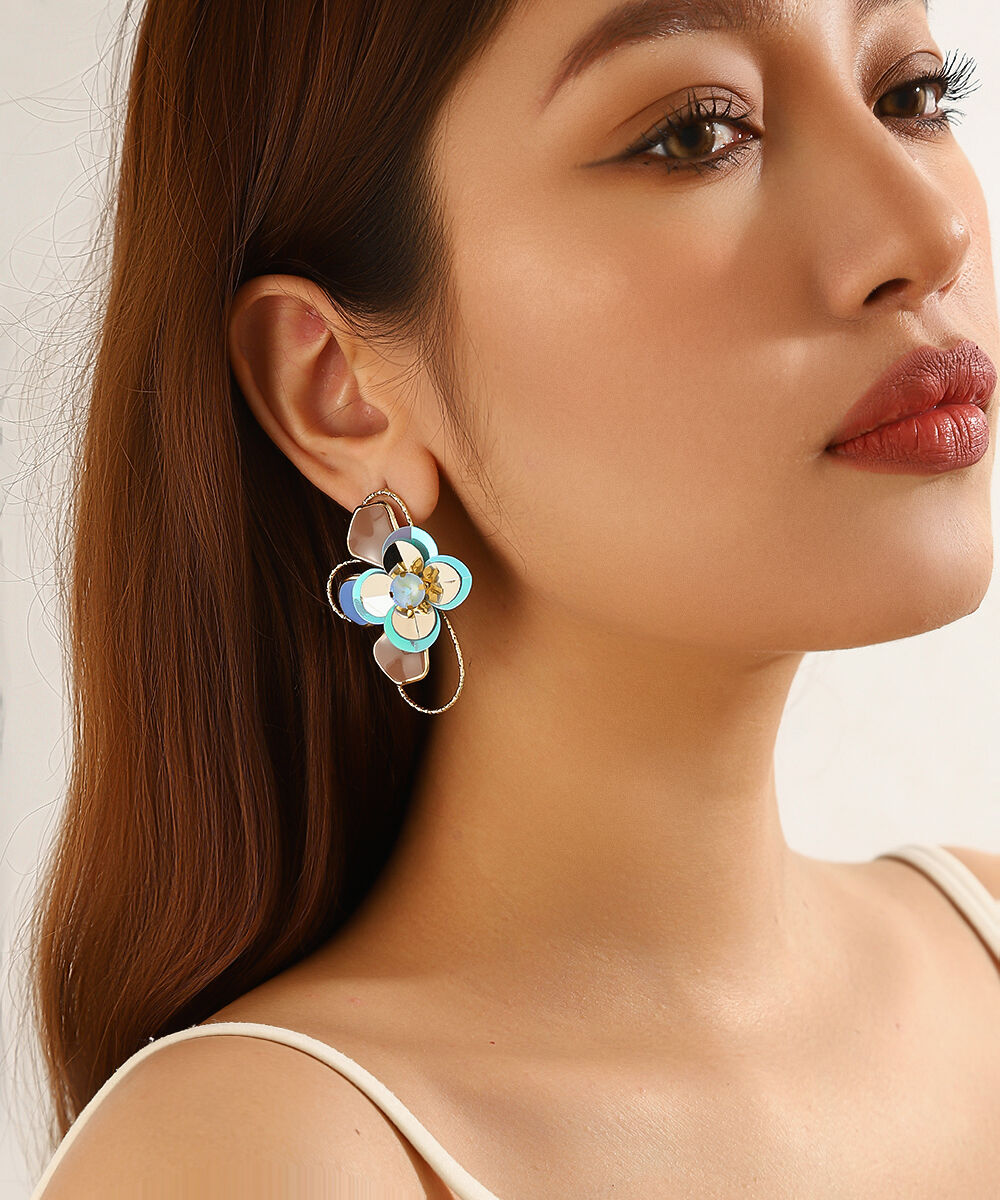 Boucles d’oreilles à clou fleur graphique – 26PEBOL022