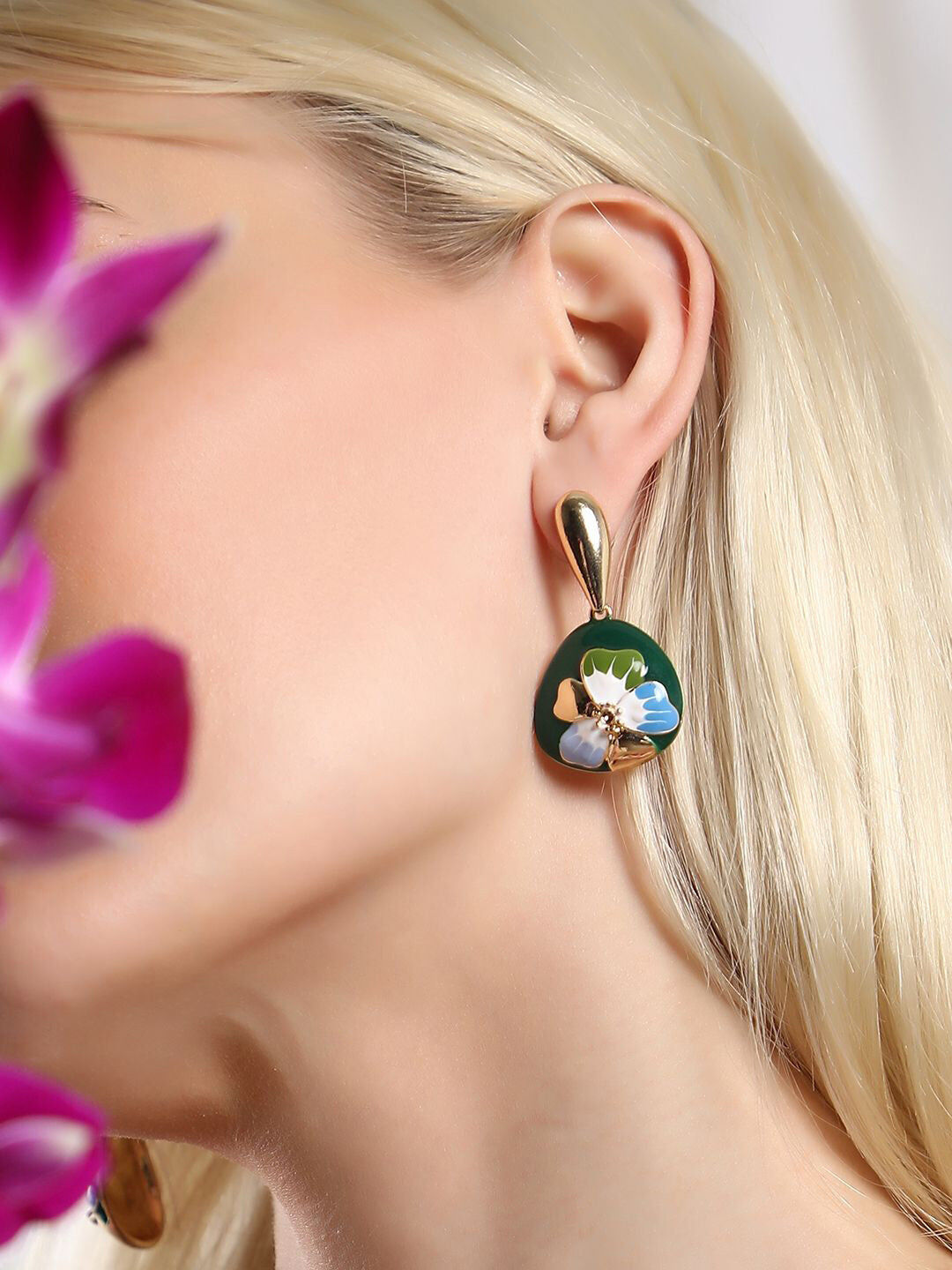 Gold-Plated Contemporary Hana Drop Earrings – Fashion Jewelery – Green & Blue – 2.5cm Length
