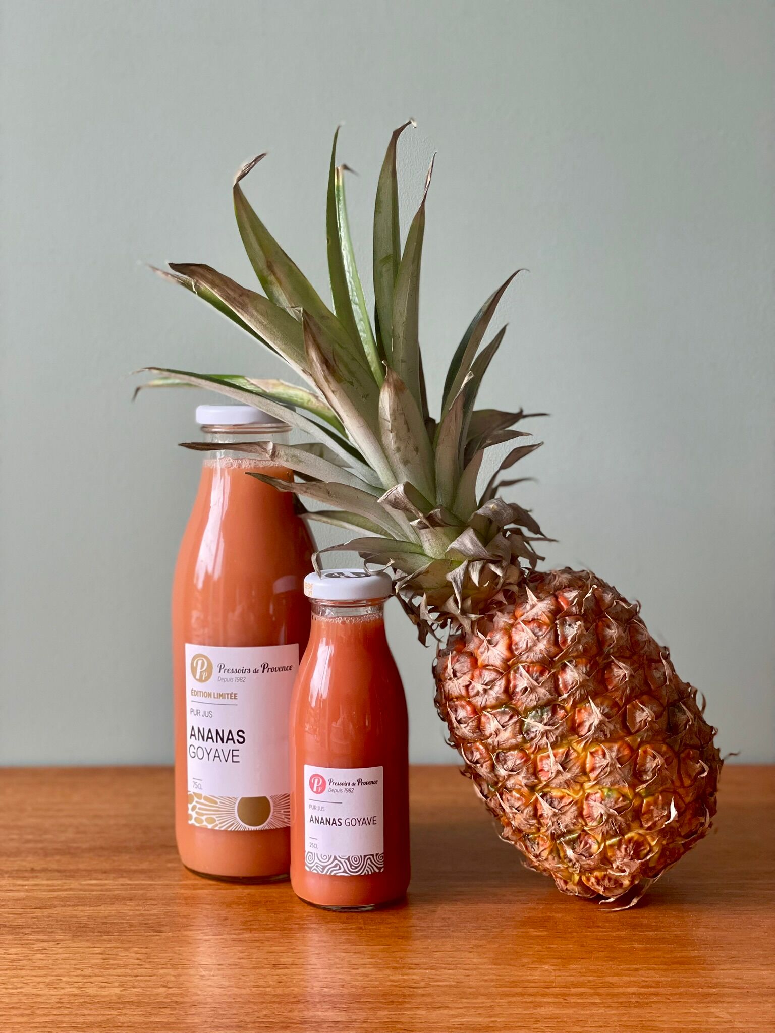 Jus de fruits - Pur jus ananas goyave - 75cl - EL21