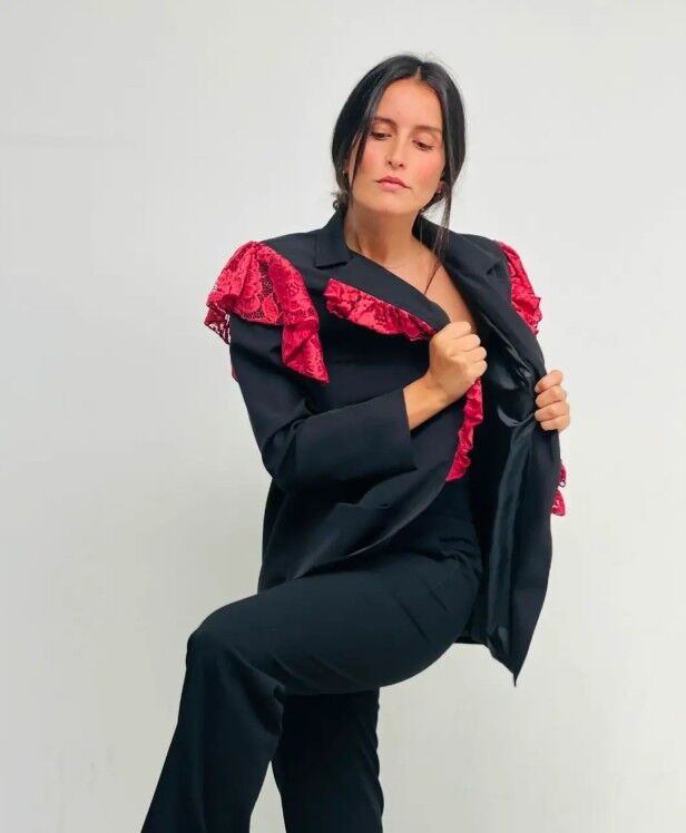 Blazer Volante Encaje Negra Wild Love
