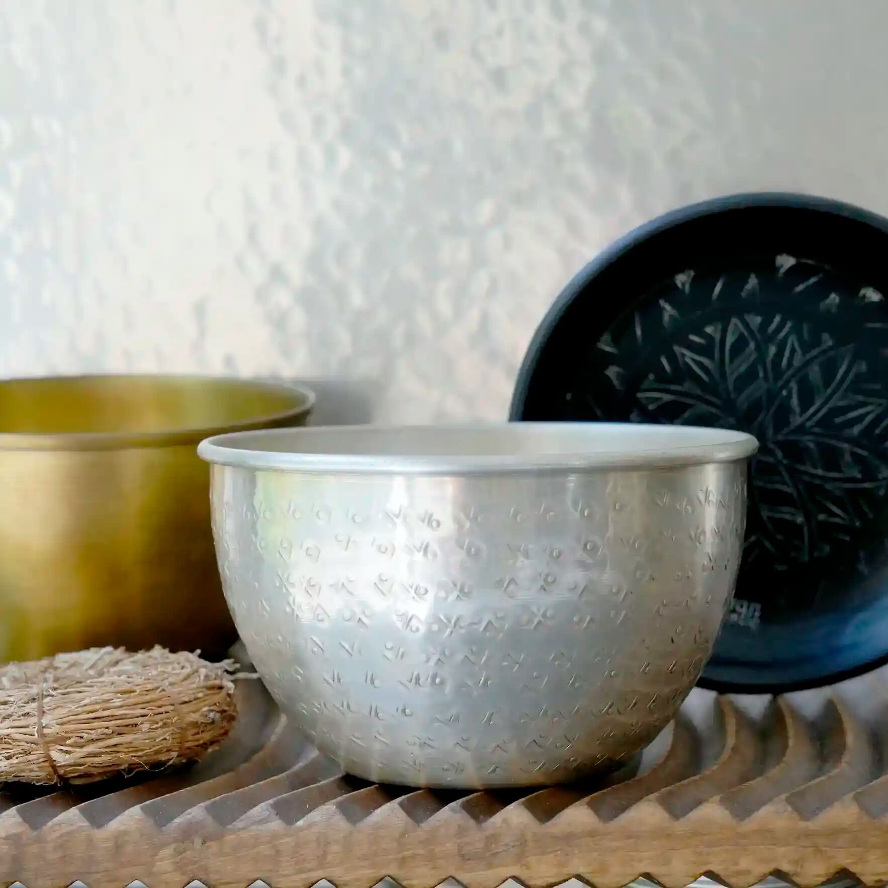 SILVER-PLATED BRASS BOWL ENGRAVED WITH 'PALMYR'
