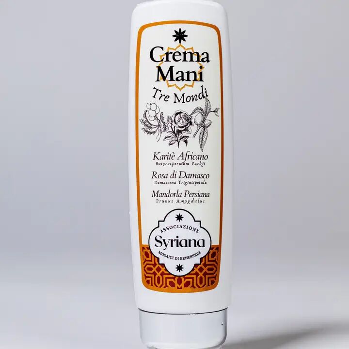 Crema mani: un mosaico di bellezza che fonde tre mondi
