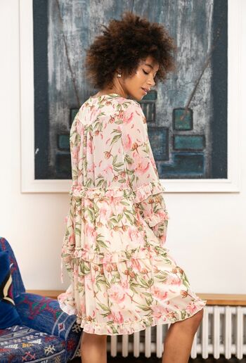 Robe vaporeuse volantée mi-longue avec imprimé bohème 5