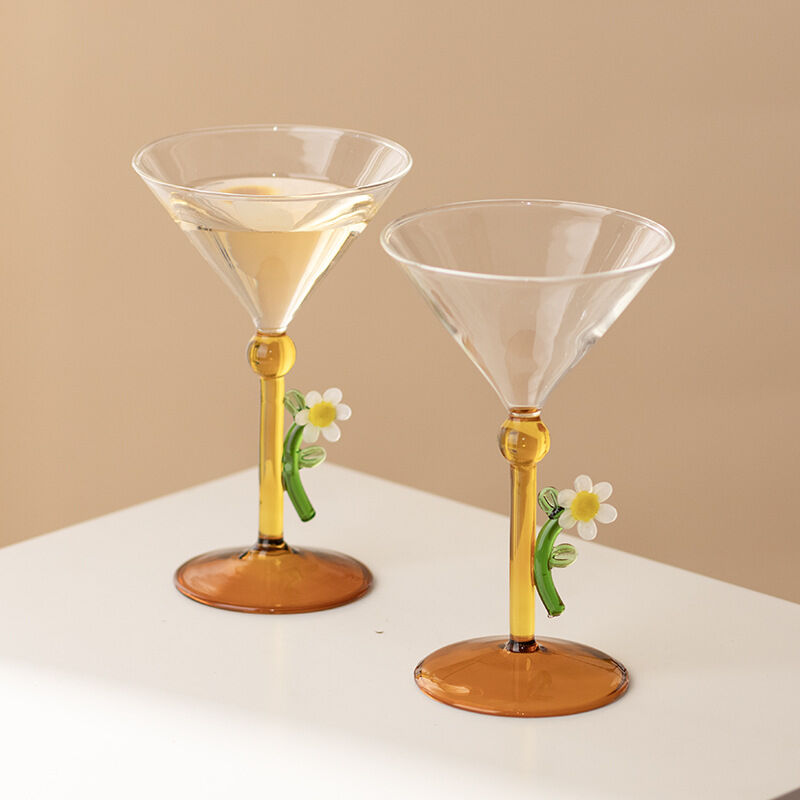 Daisy Stem Cocktail Glass – Creative Floral Martini Cup