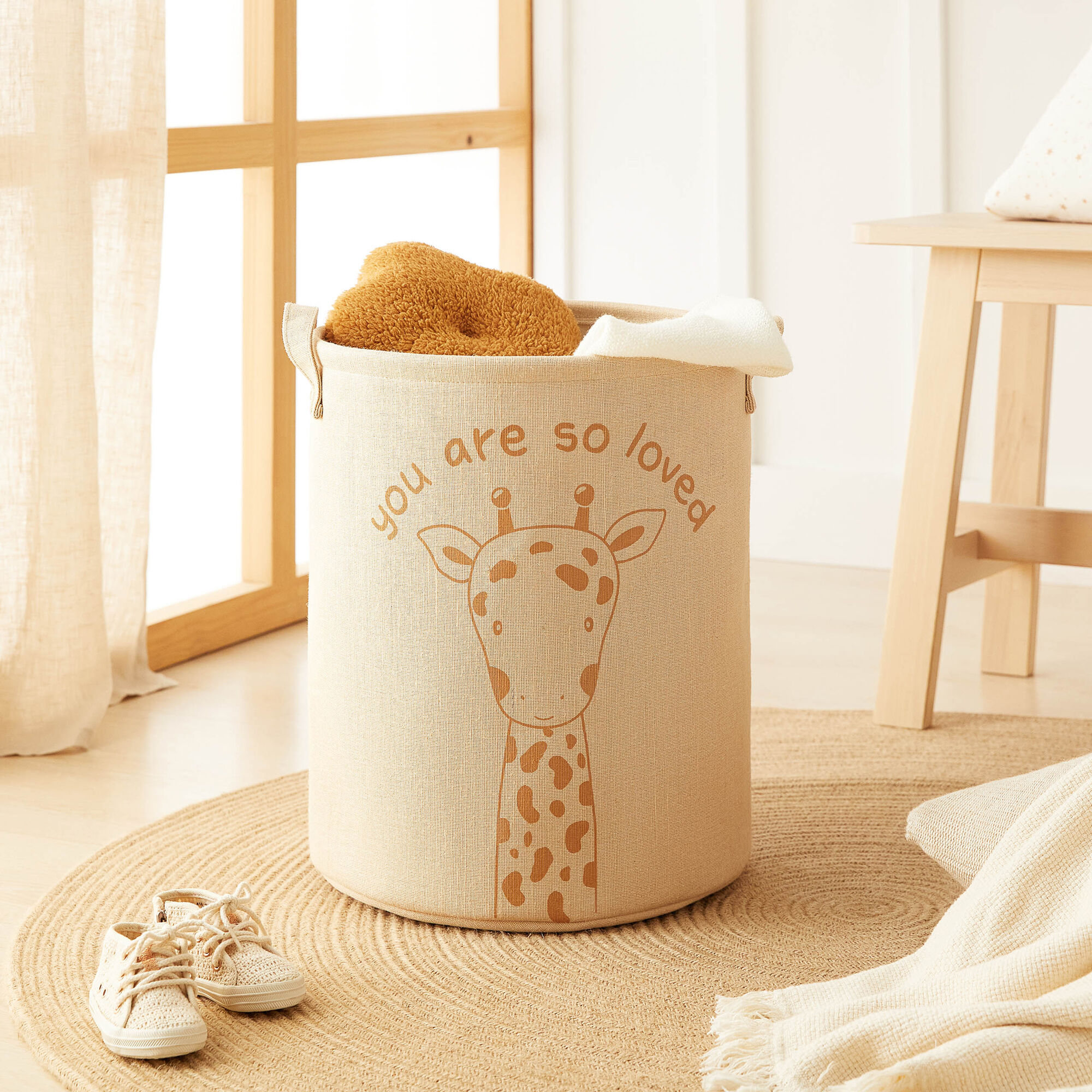 CESTA DE YUTE PARA NIÑOS, DISEÑO DE JIRAFA
