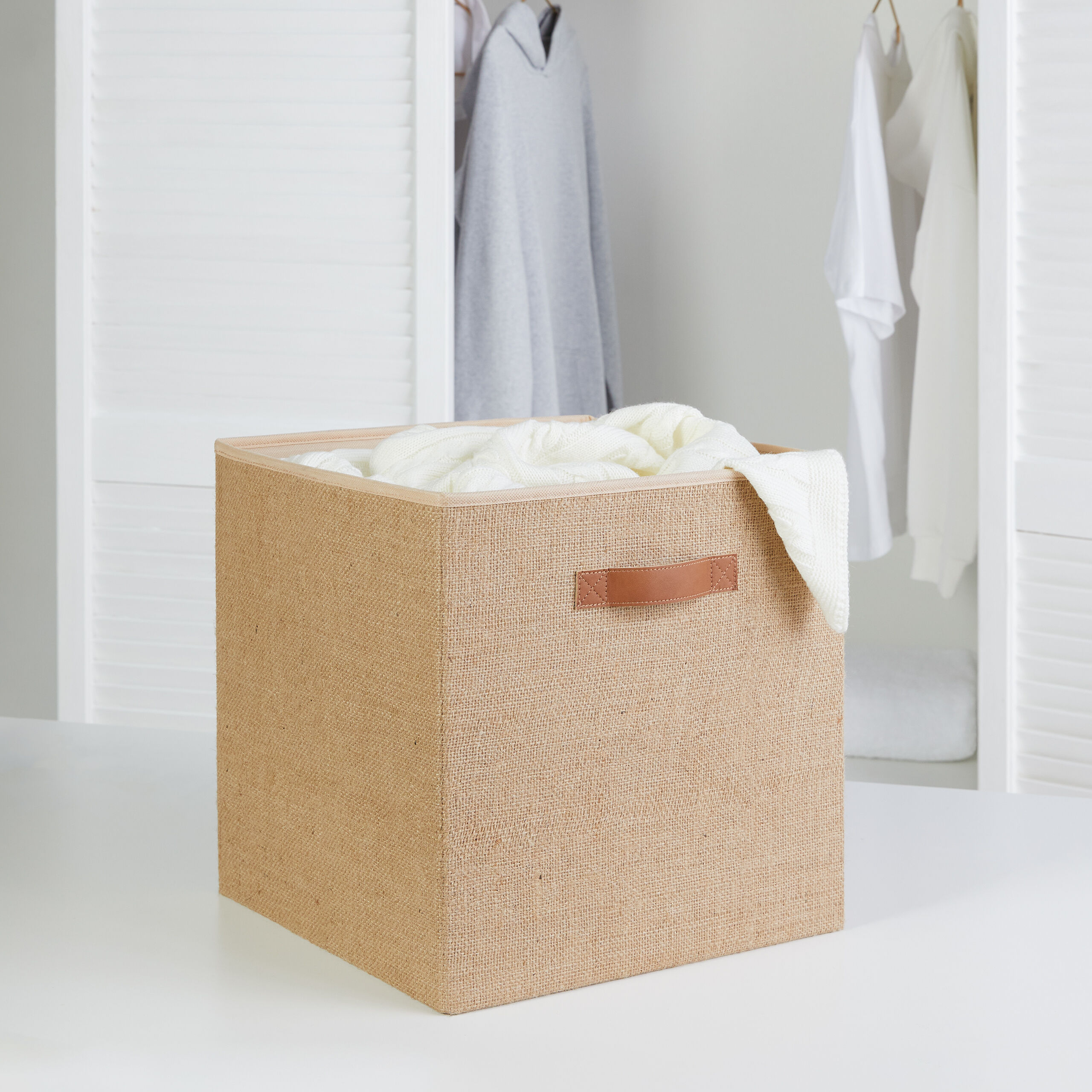 Aufbewahrungsbox aus Jute