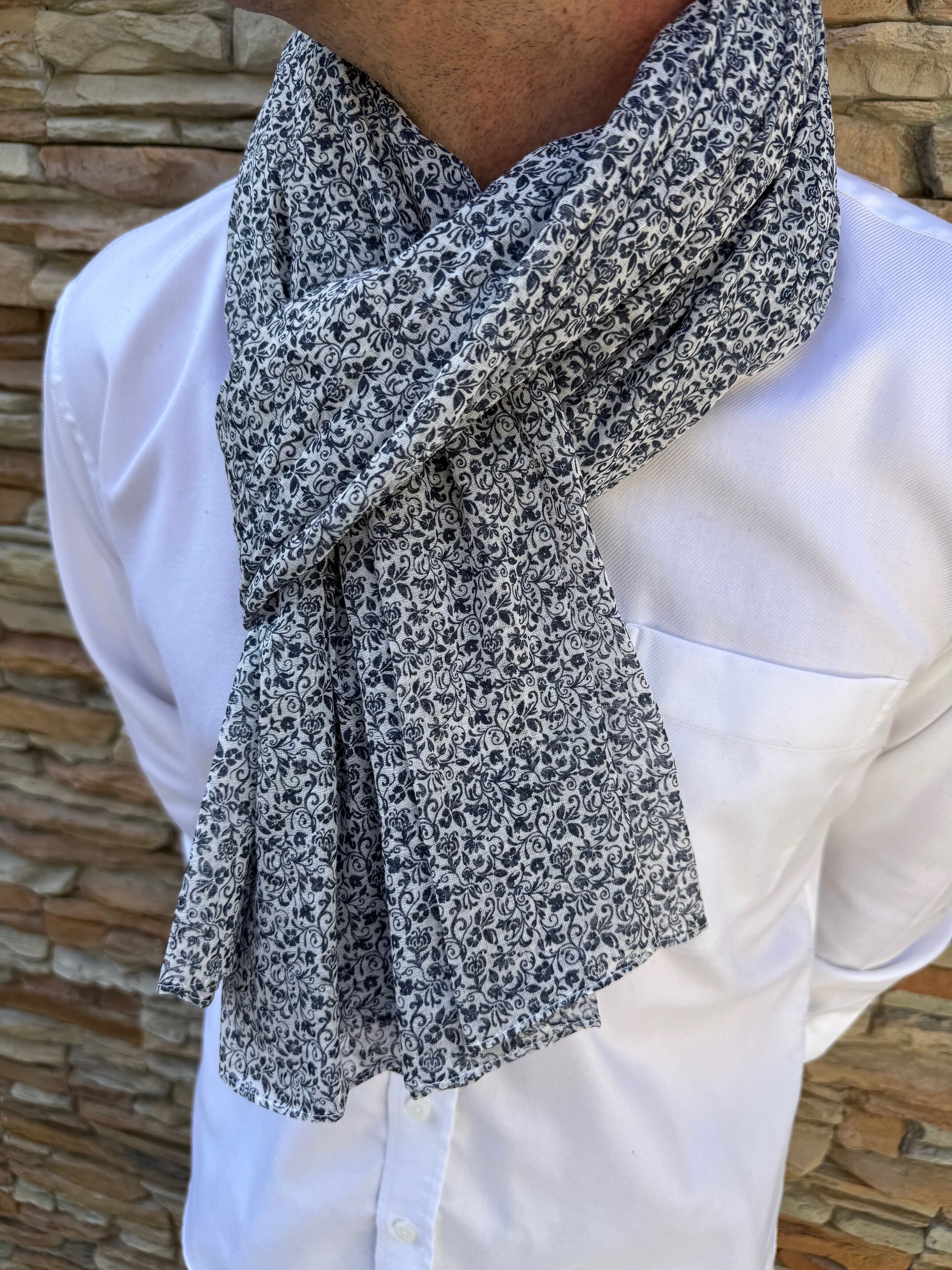 Unisex micro-patterned scarf, 100% Indian cotton