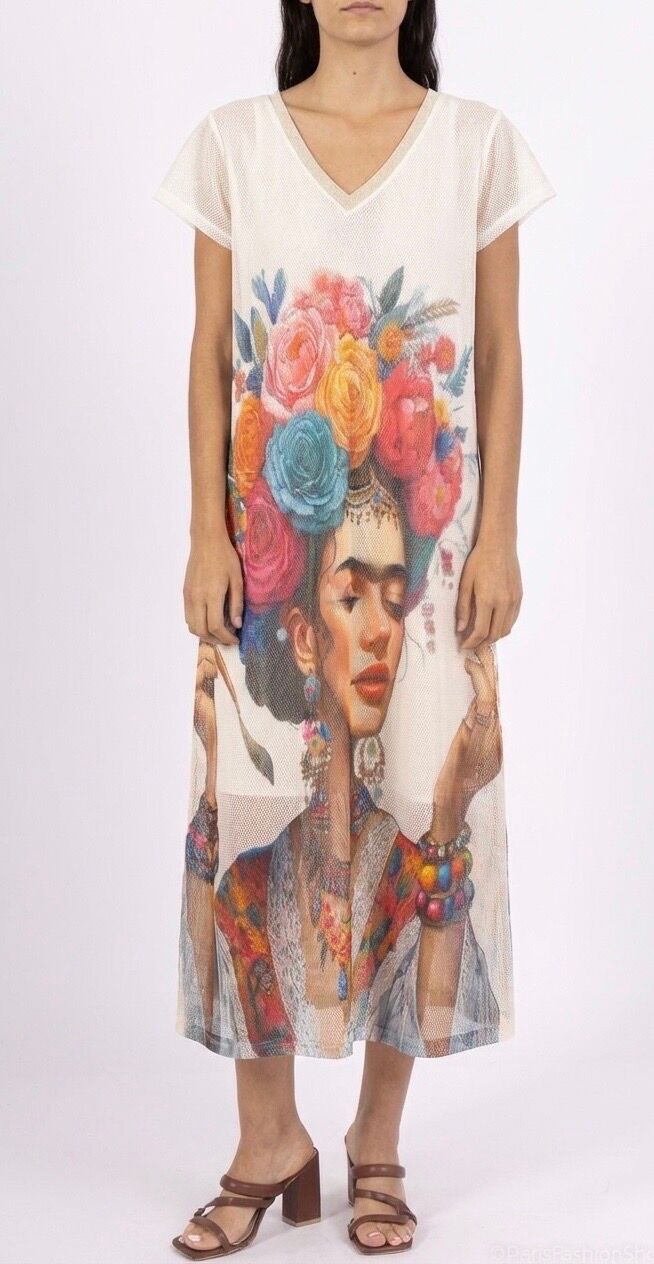 Long V-neck dress highlighted with a gold trim in lined mesh, short sleeves, print inspired by "Frida Kahlo"