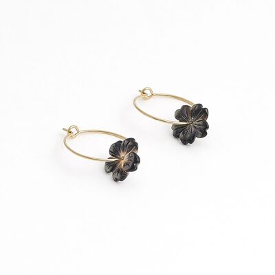 Gray mother-of-pearl flower hoop earrings