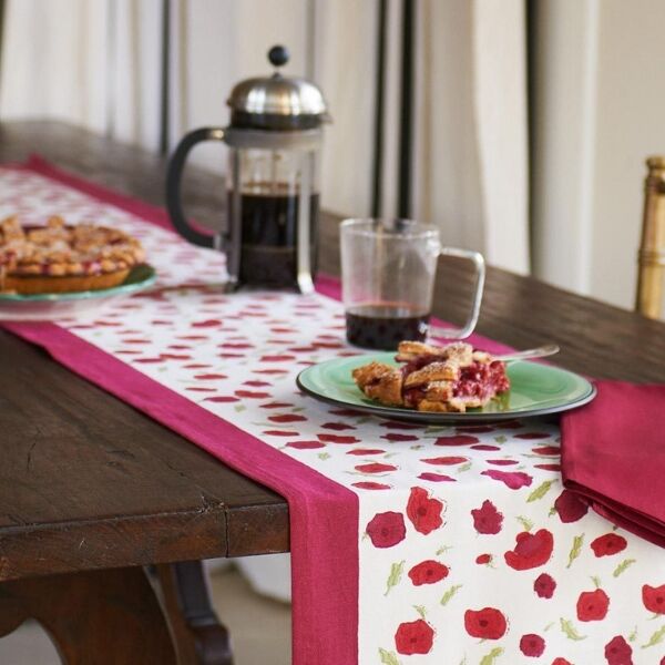 Poppy burgundy green table runner