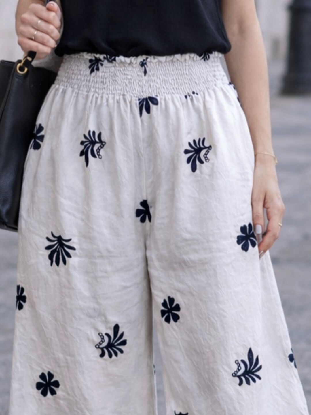 Pantalones Palma de Elegancia Bordada