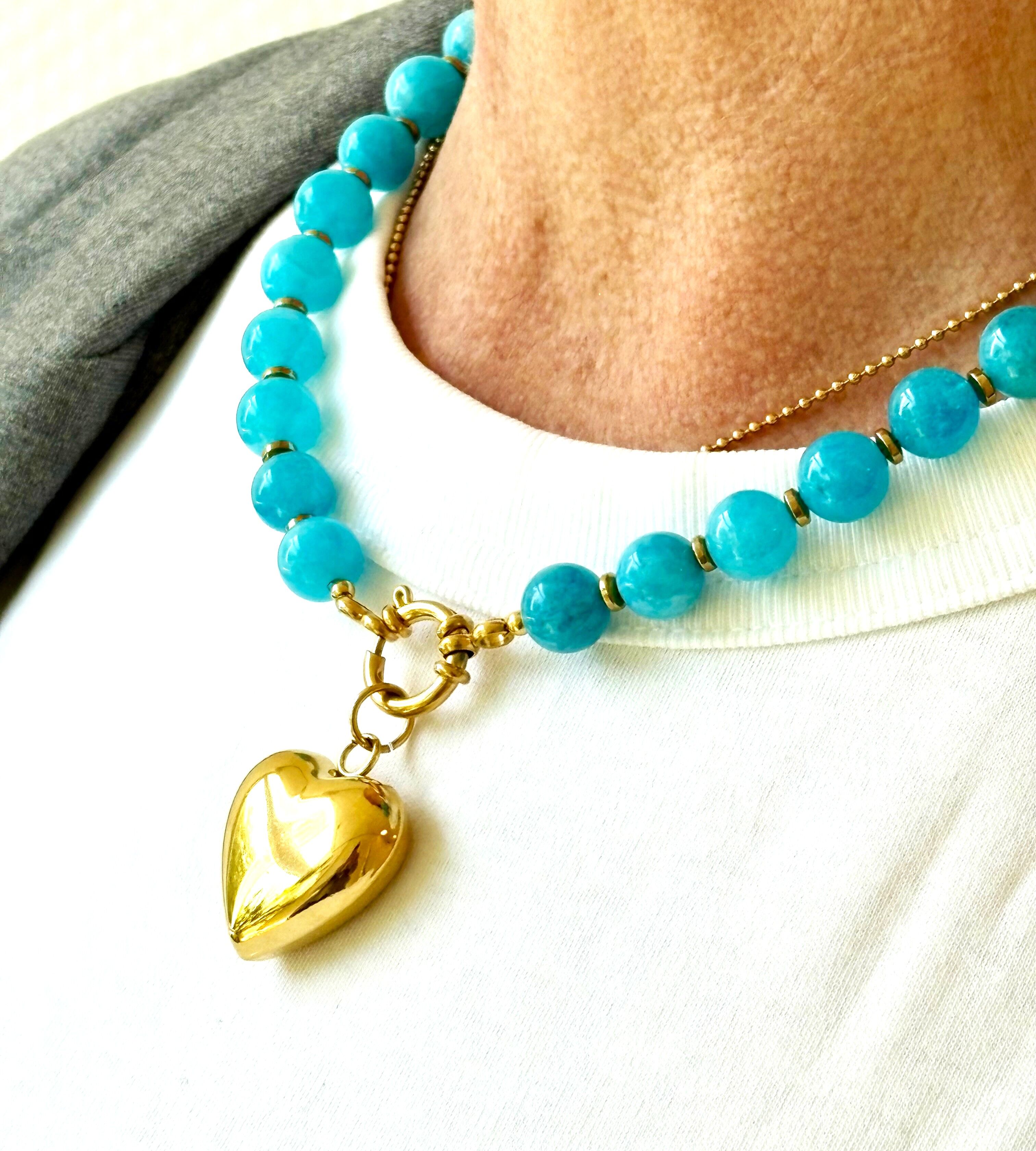 Ketting aqua blauwe amazoniet kralen 10mm /hart goud