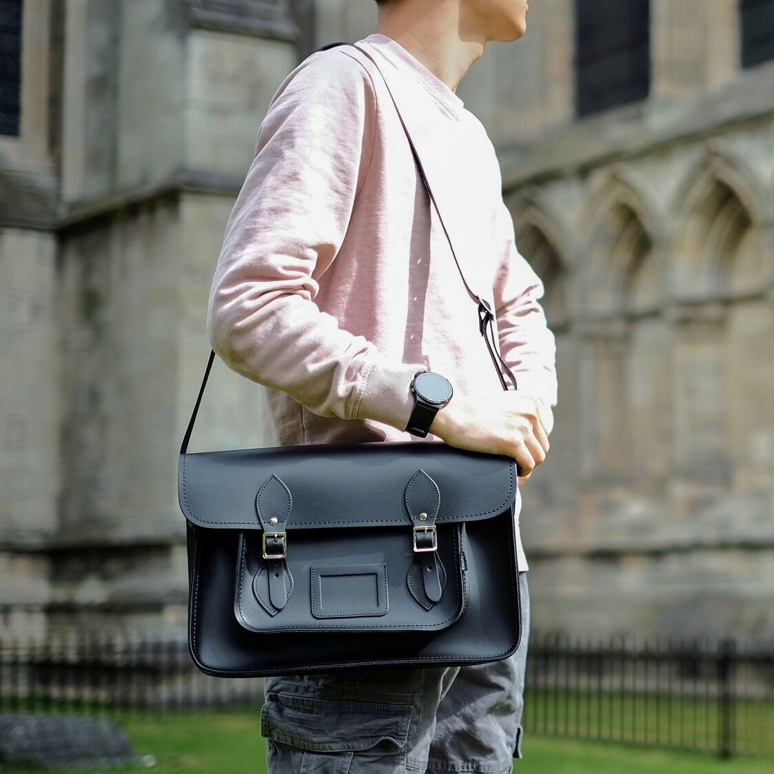 Bolso de piel hecho a mano - Negro