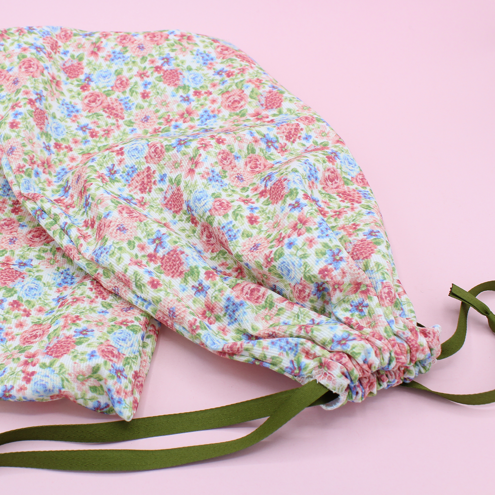 Neues Muster – Dicke Baumwolltasche im Baguette-Stil – romantische Blumen