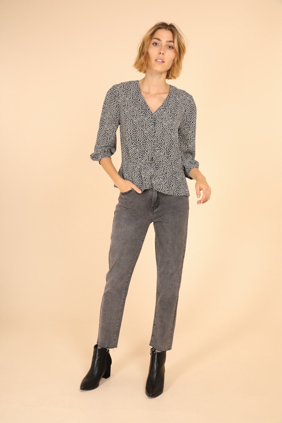 Blusa CAROLE nera S/M/L