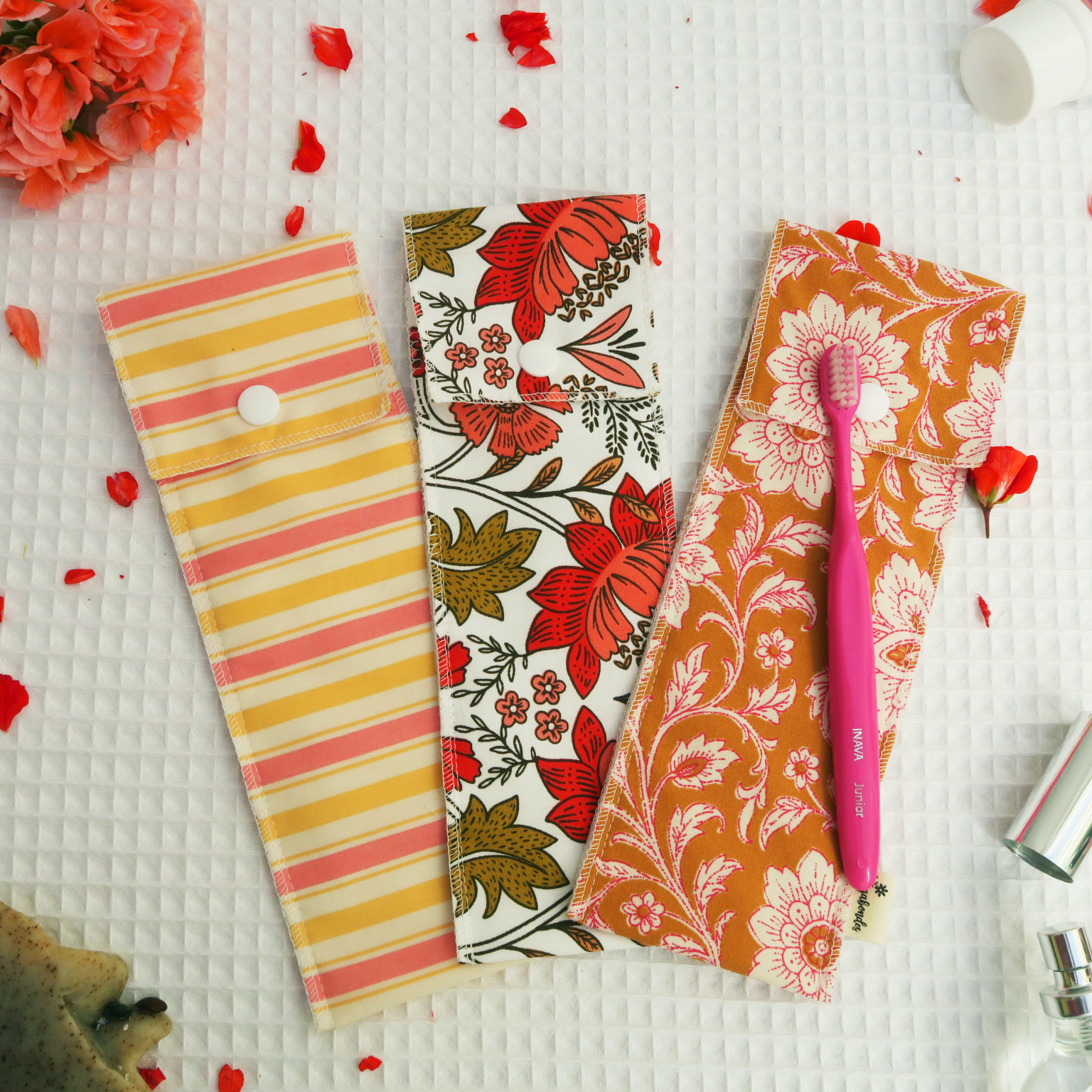 Waterproof cotton & PUL pouch – Elongated format – Les Beaux Jours Collection