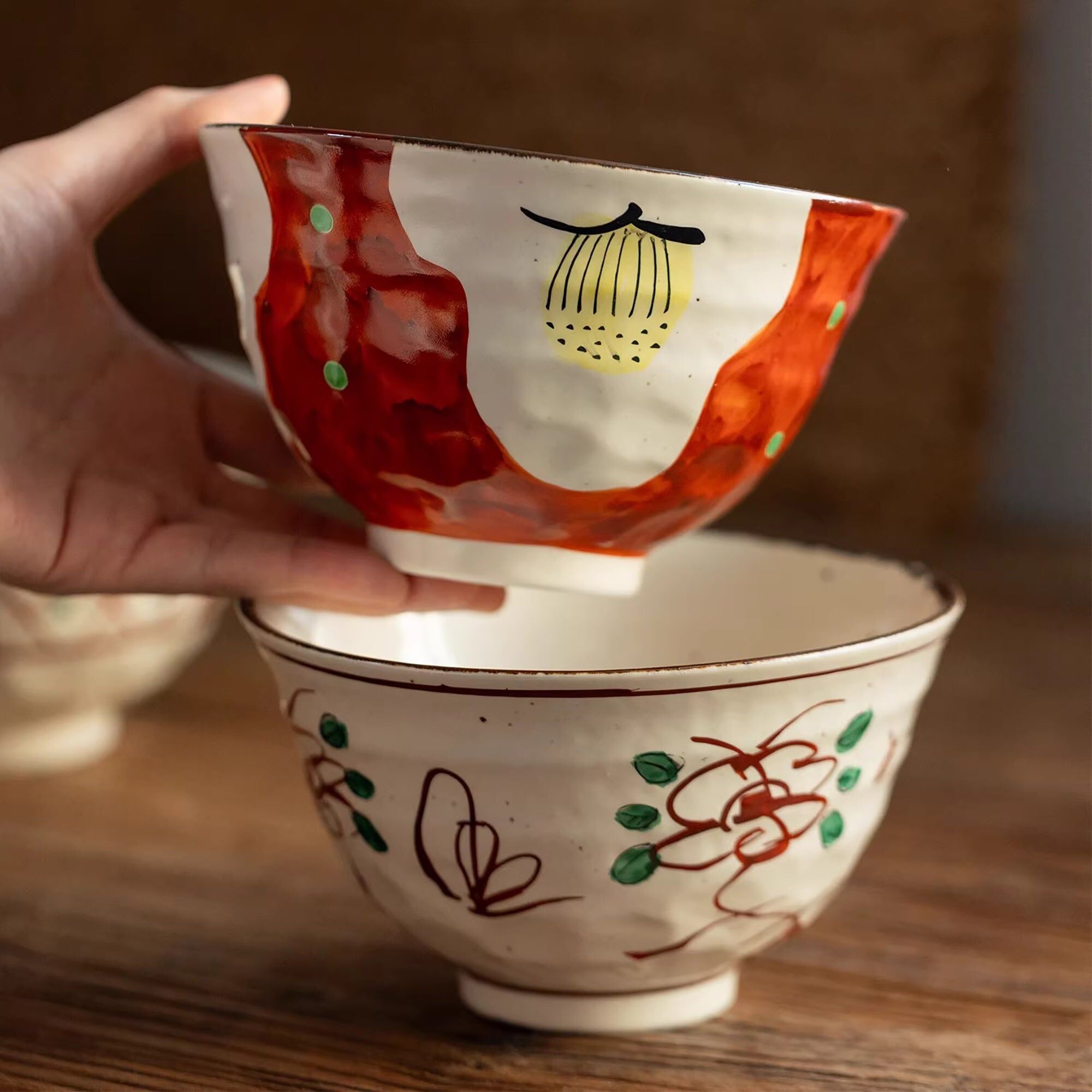 Setoyaki Akae ramen bowl with traditional floral pattern