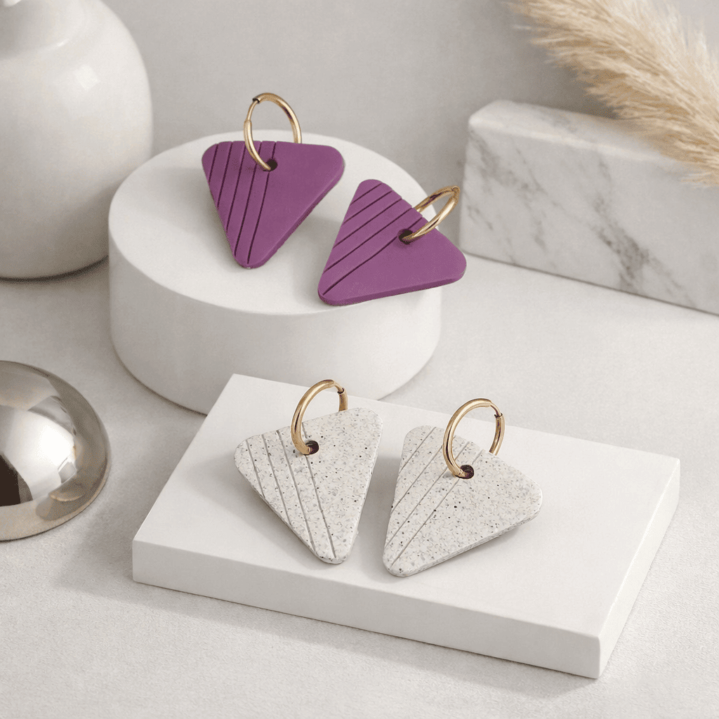 Orecchini Triangolo Nuri – Geometrici Resina Handmade Oro