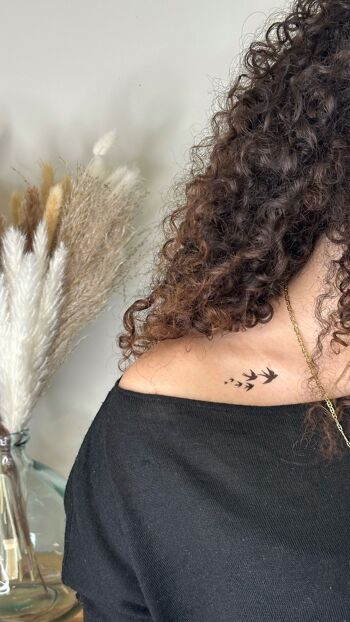 Tatouage éphémère : Envolée d'oiseaux 4