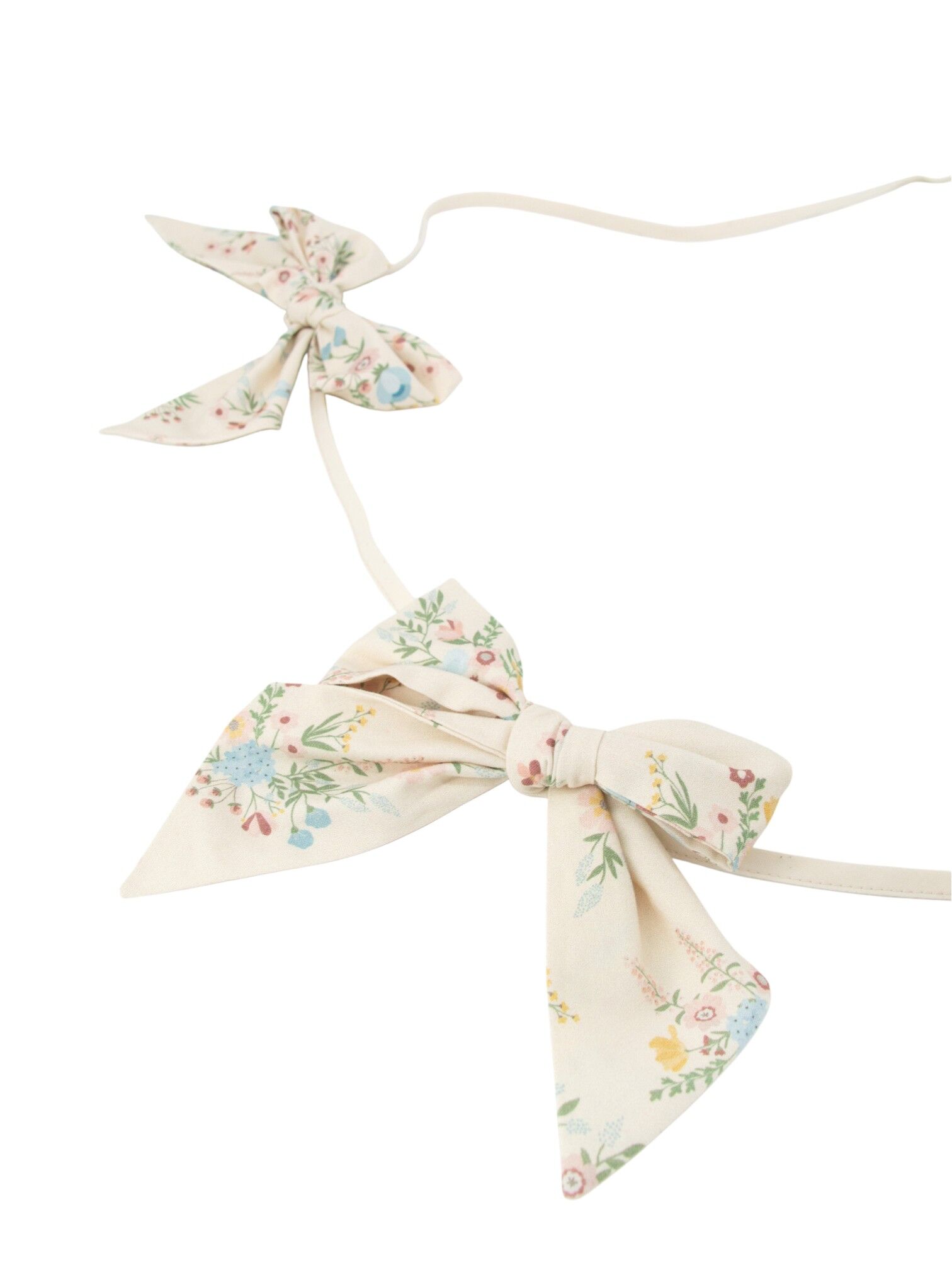 Bow Garland Blooming Meadow