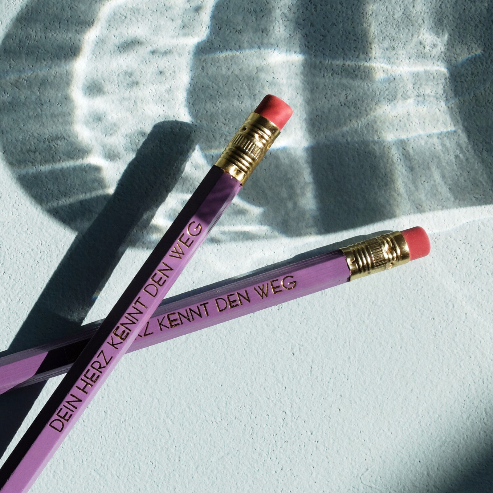 crayon violet à pointe dorée « Ton cœur connaît le chemin »